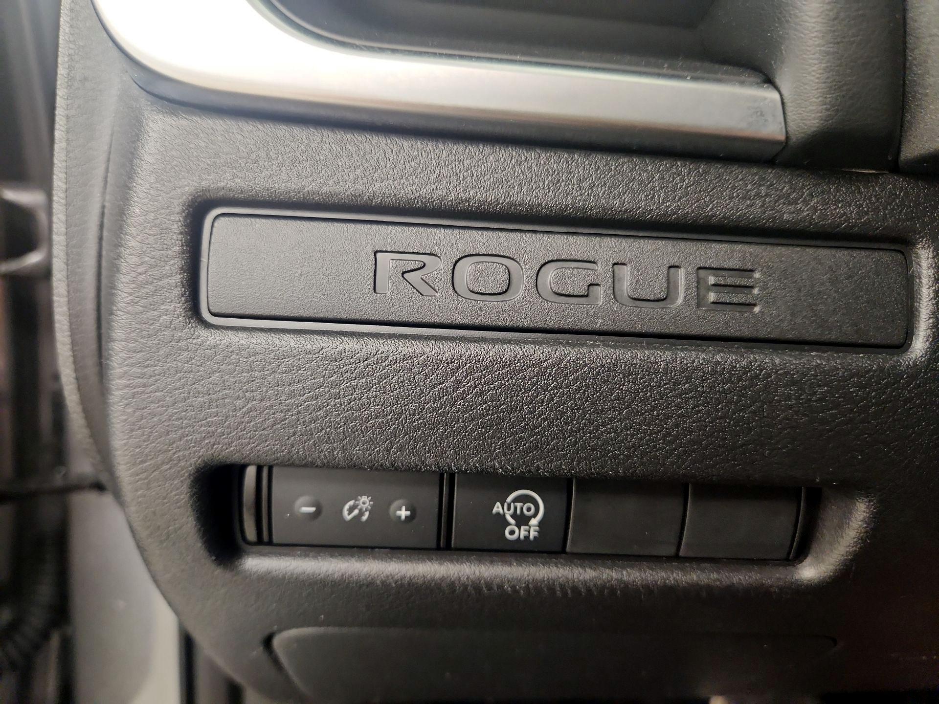 Thumbnail: 2023 Nissan Rogue - 13