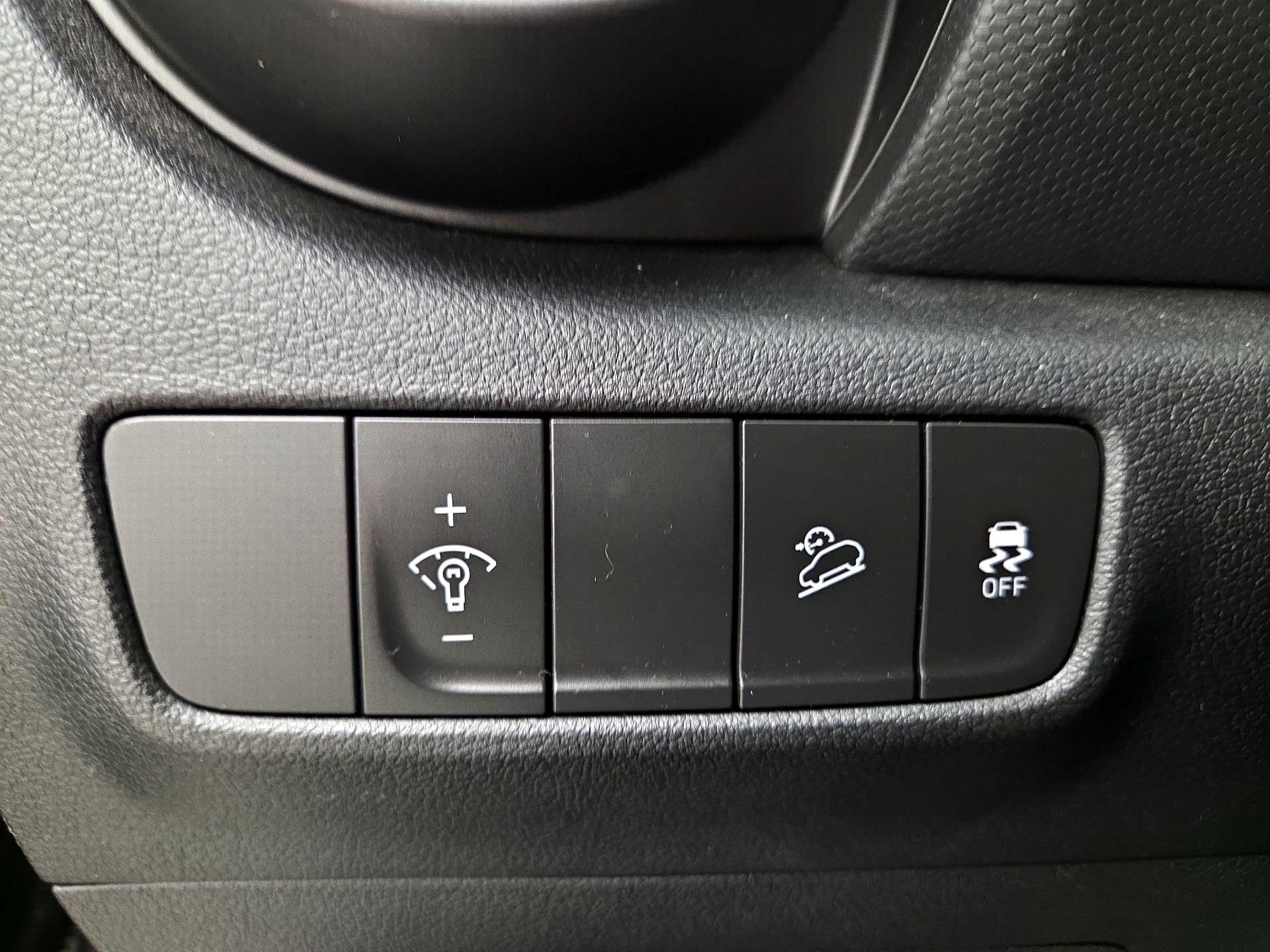 Thumbnail: 2023 Hyundai Kona - 13