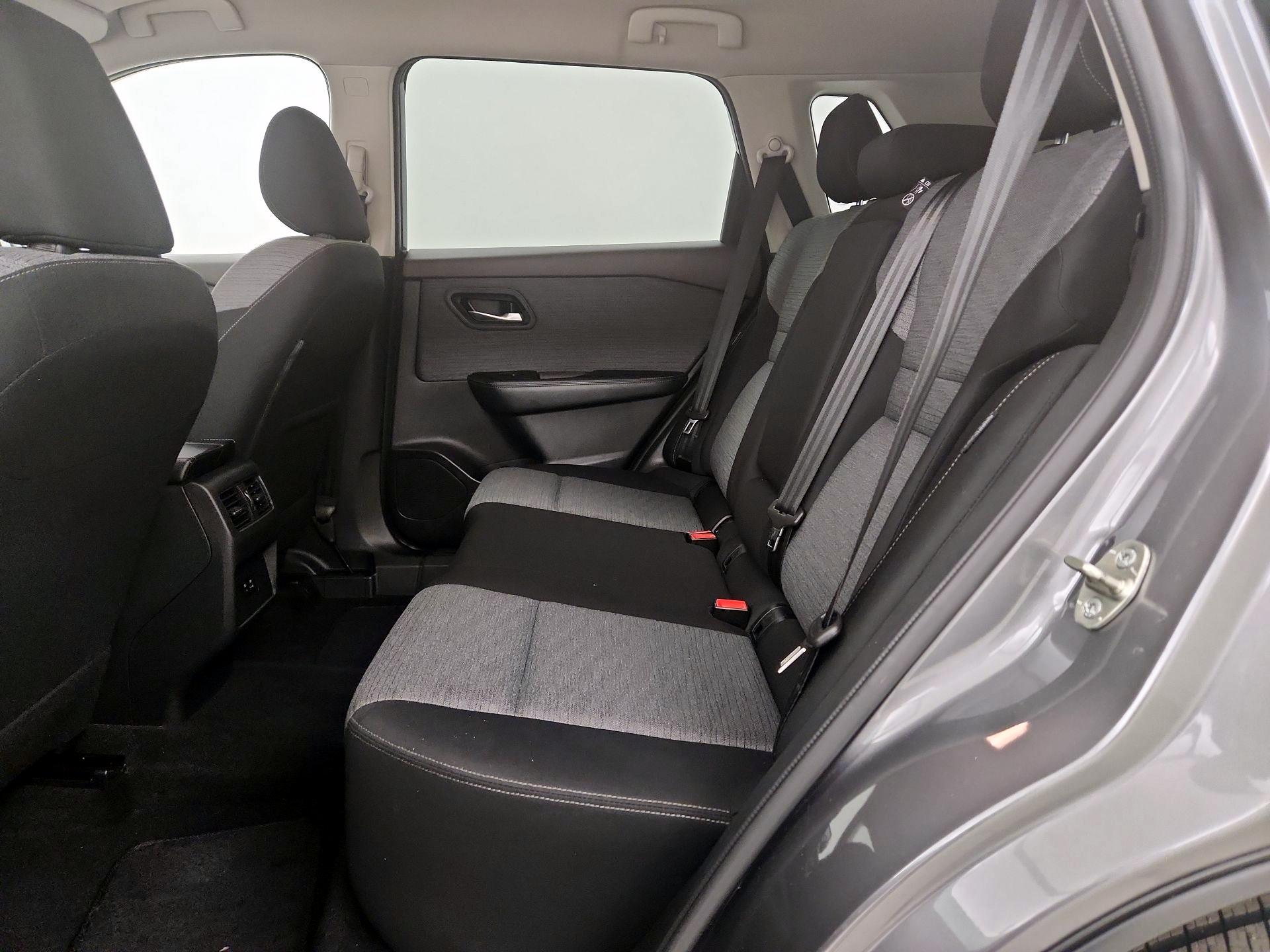 Thumbnail: 2023 Nissan Rogue - 19