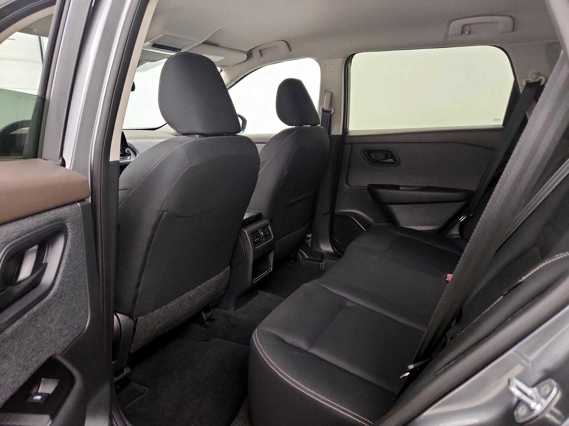 Thumbnail: 2023 Nissan Rogue - 19