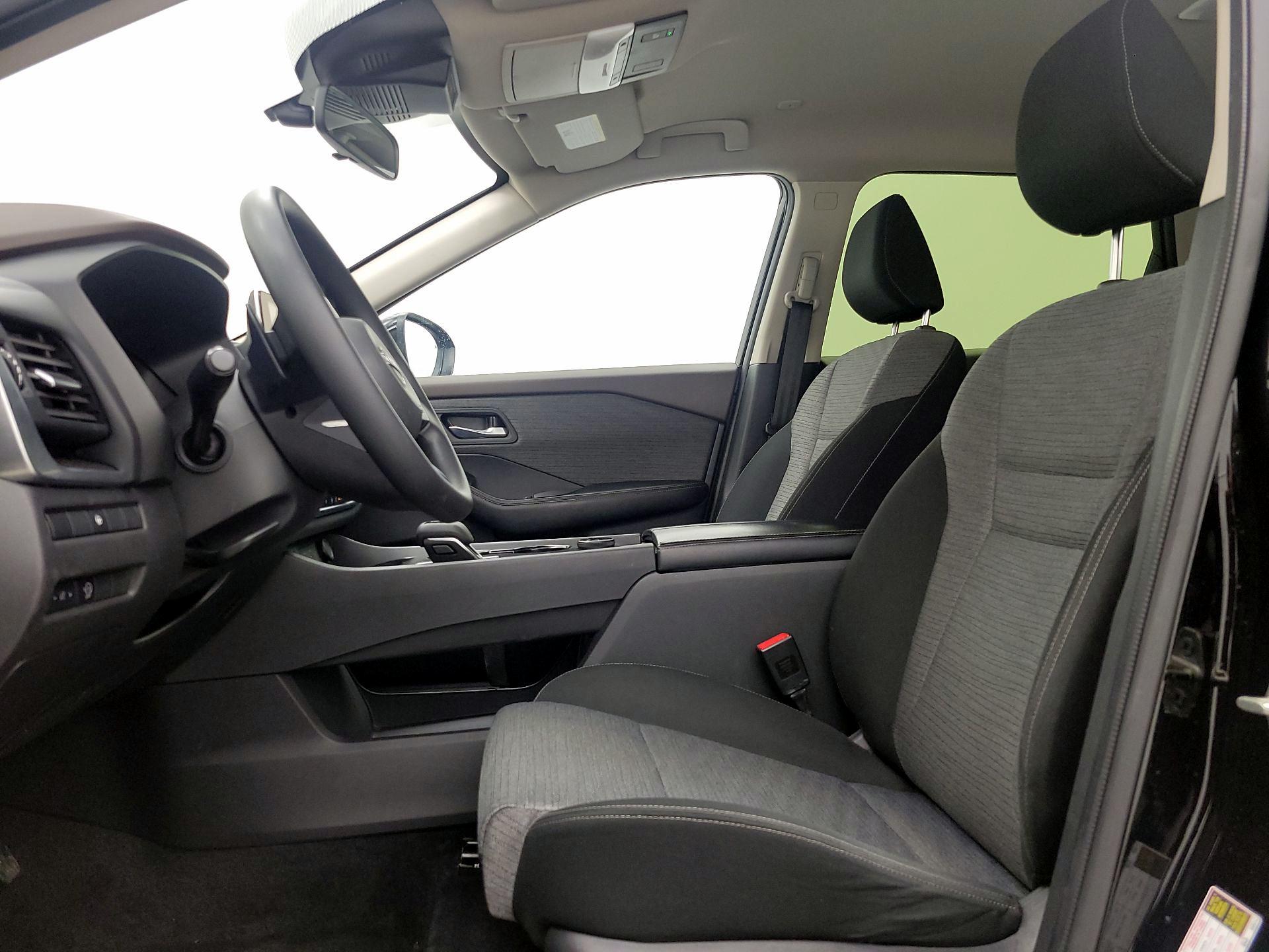 Thumbnail: 2023 Nissan Rogue - 11