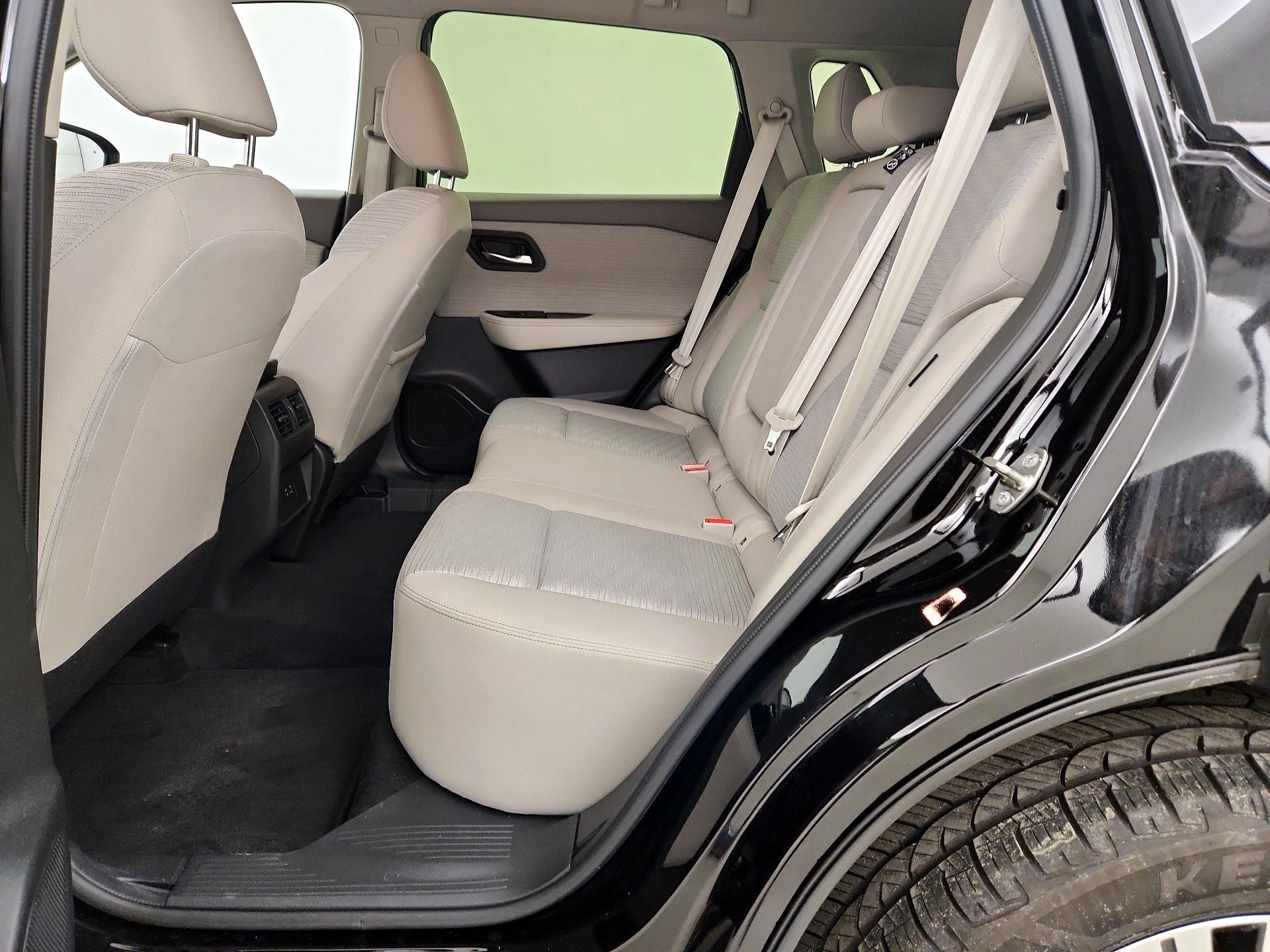 Thumbnail: 2023 Nissan Rogue - 17