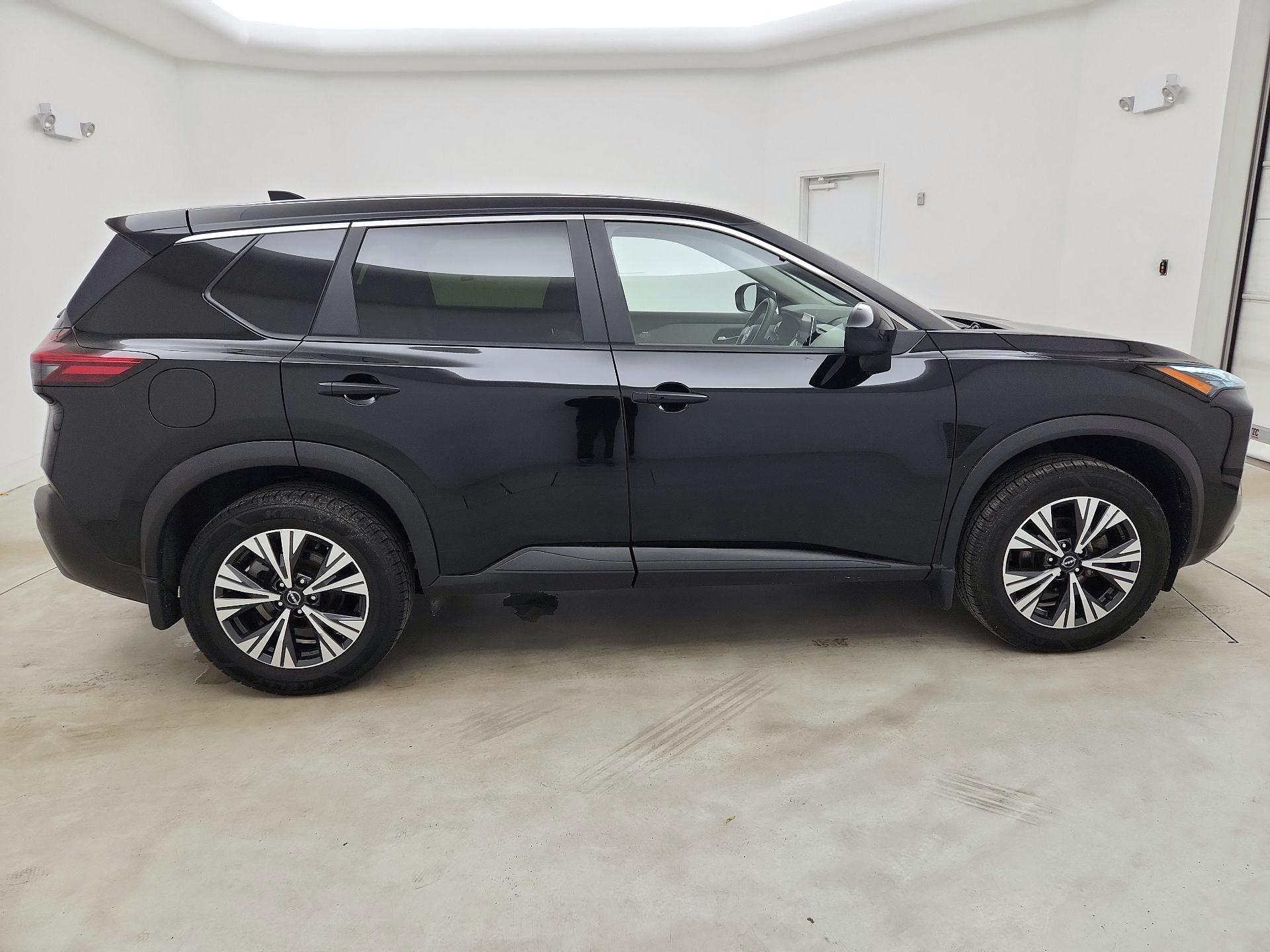 Thumbnail: 2023 Nissan Rogue - 4