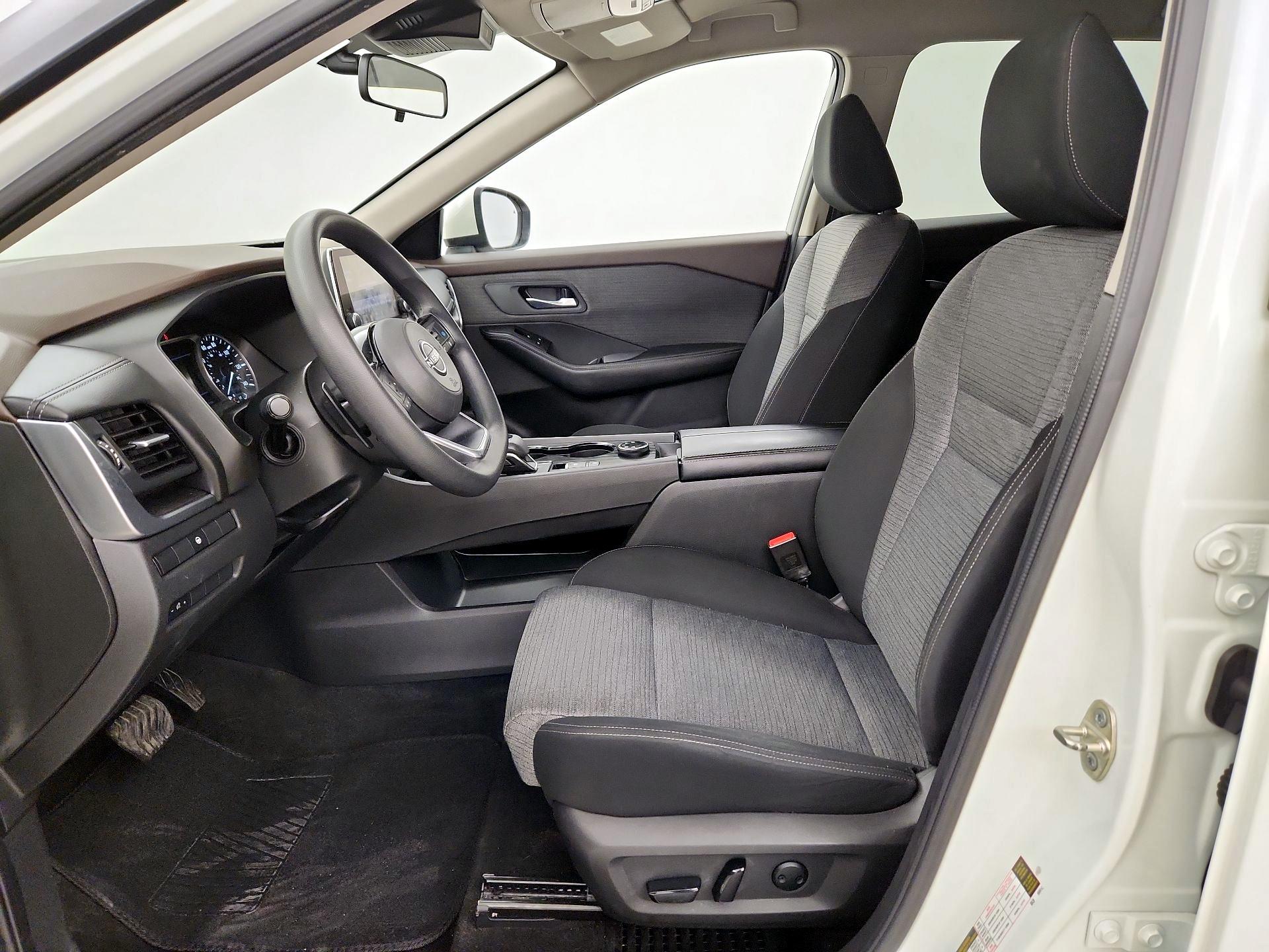 Thumbnail: 2023 Nissan Rogue - 11