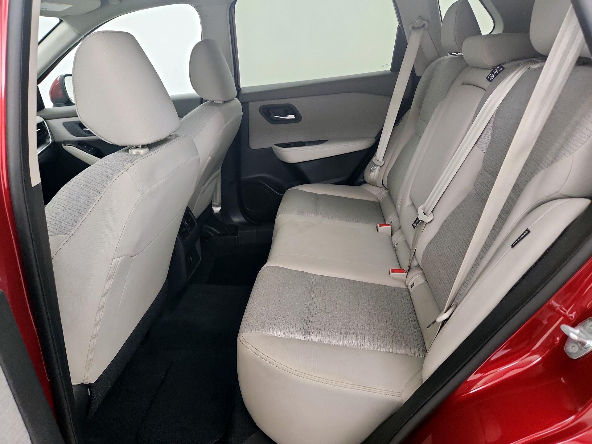 Thumbnail: 2023 Nissan Rogue - 17