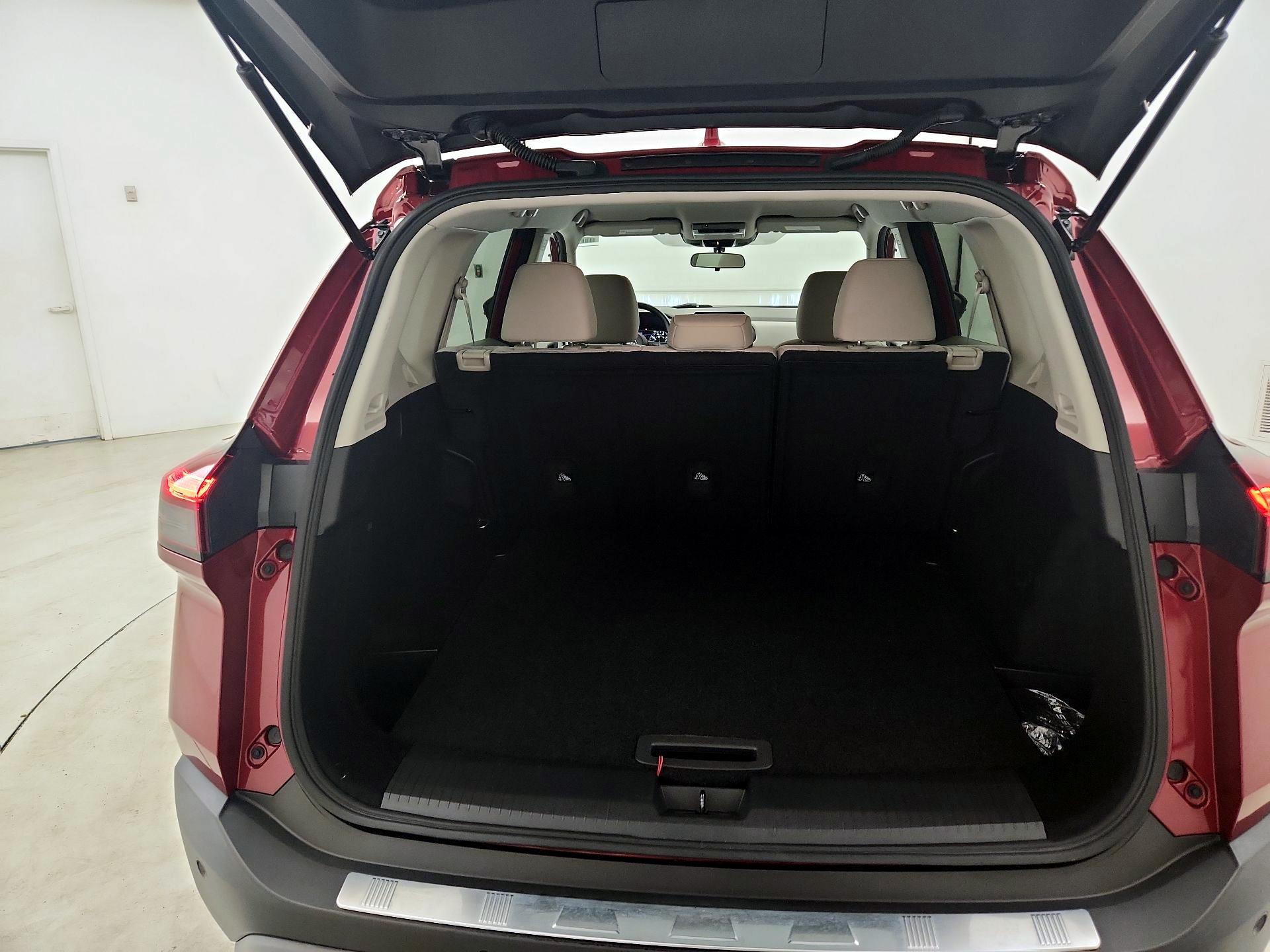 Thumbnail: 2023 Nissan Rogue - 18