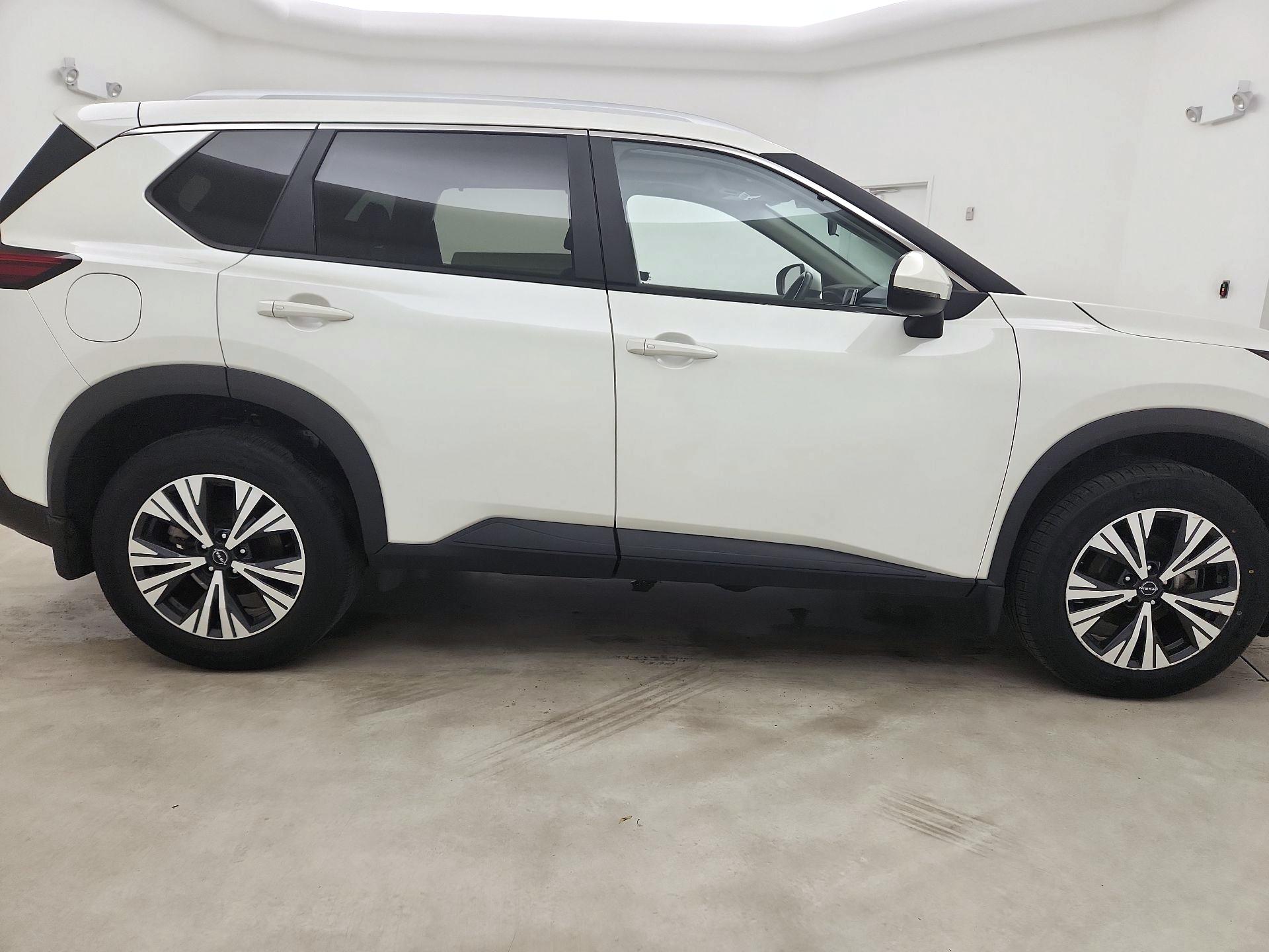 Thumbnail: 2023 Nissan Rogue - 4