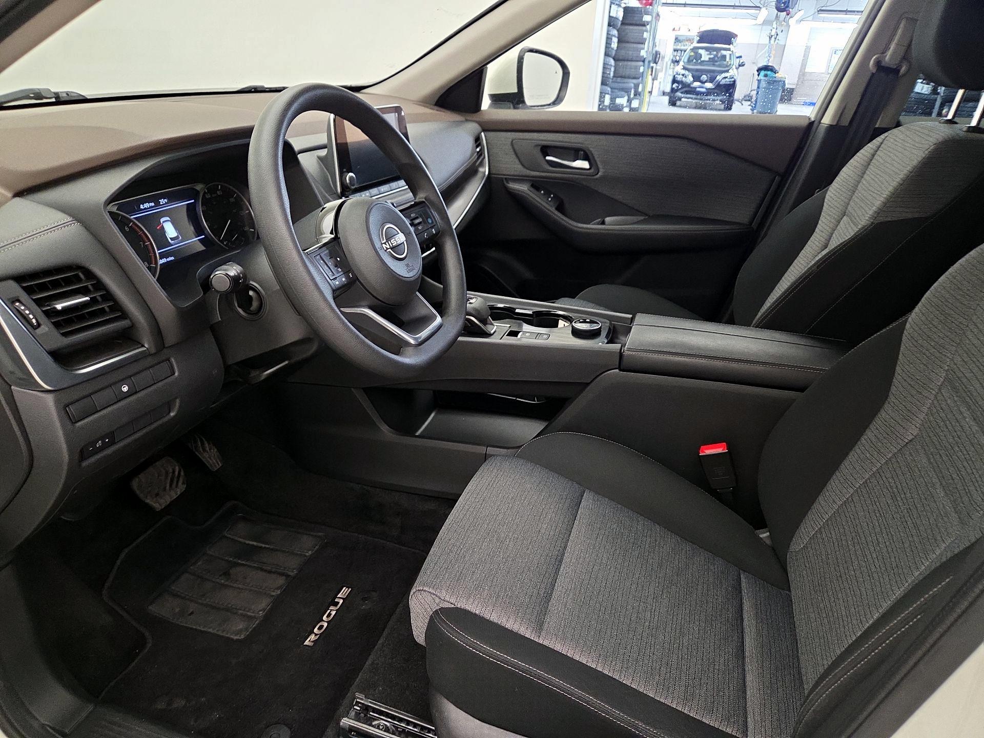 Thumbnail: 2023 Nissan Rogue - 11