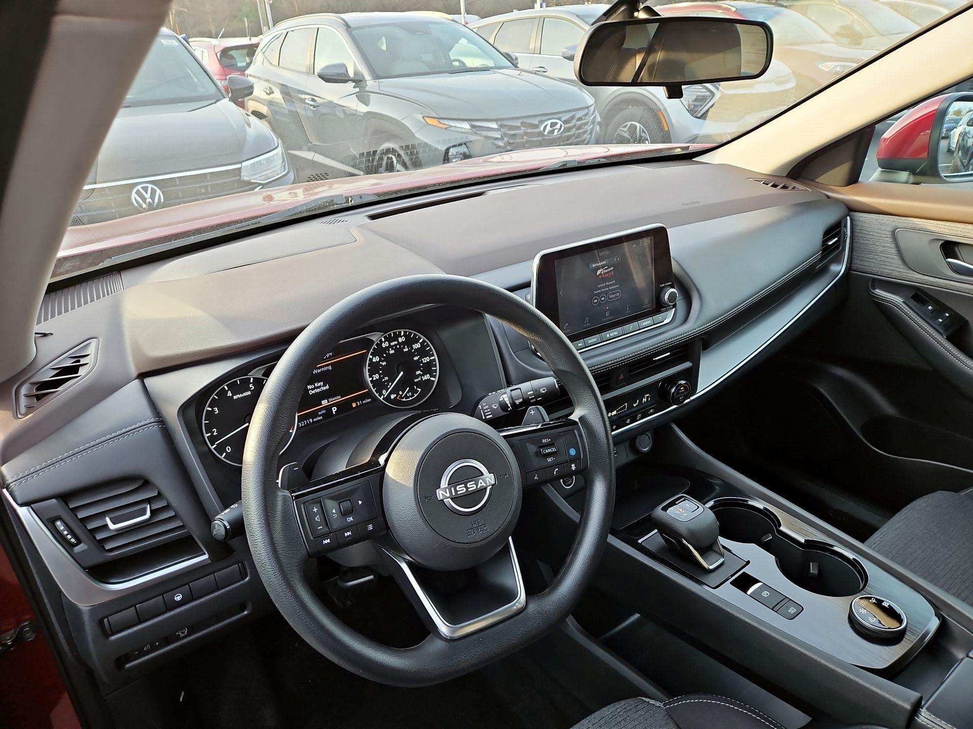 Thumbnail: 2023 Nissan Rogue - 8