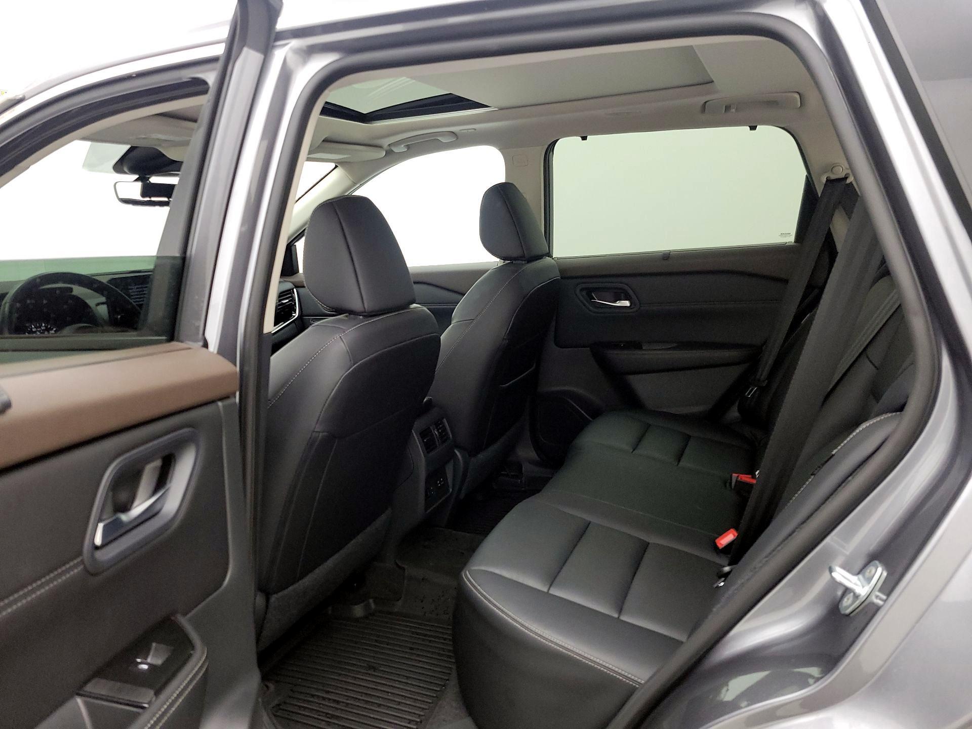 Thumbnail: 2023 Nissan Rogue - 20