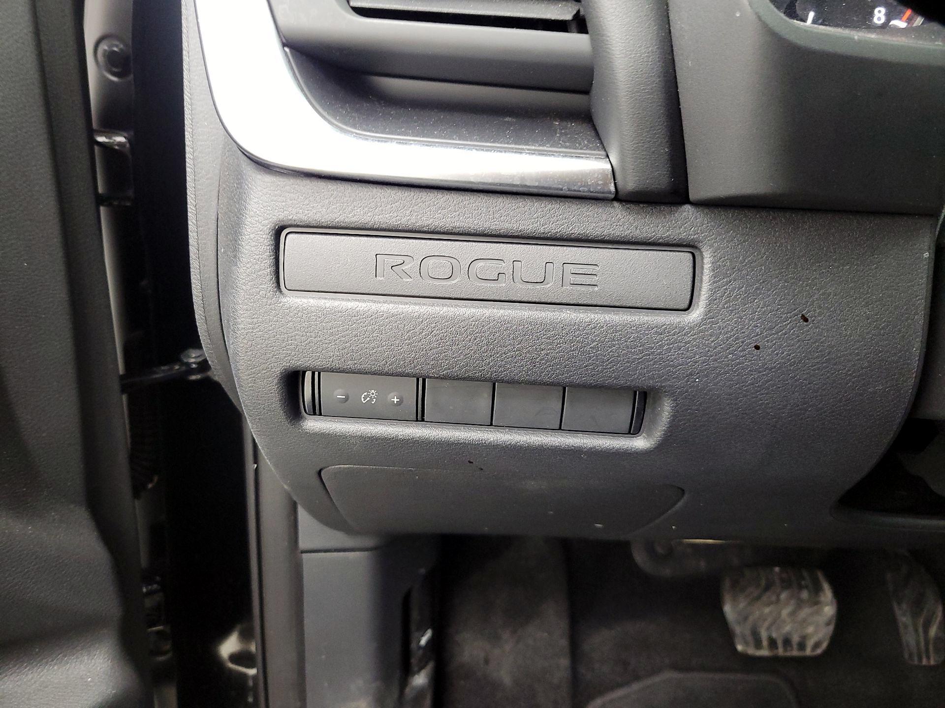 Thumbnail: 2023 Nissan Rogue - 13