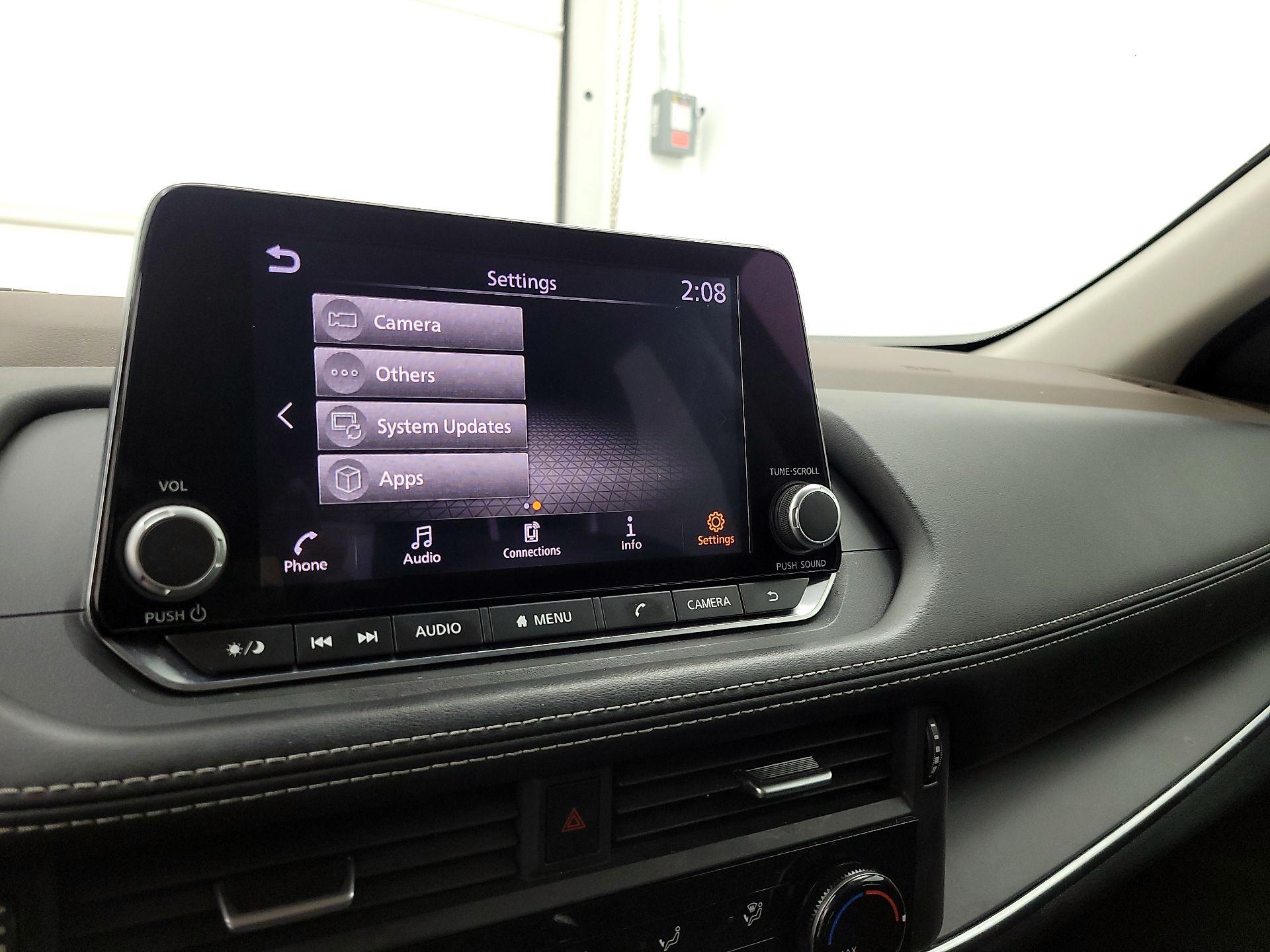 Thumbnail: 2023 Nissan Rogue - 15