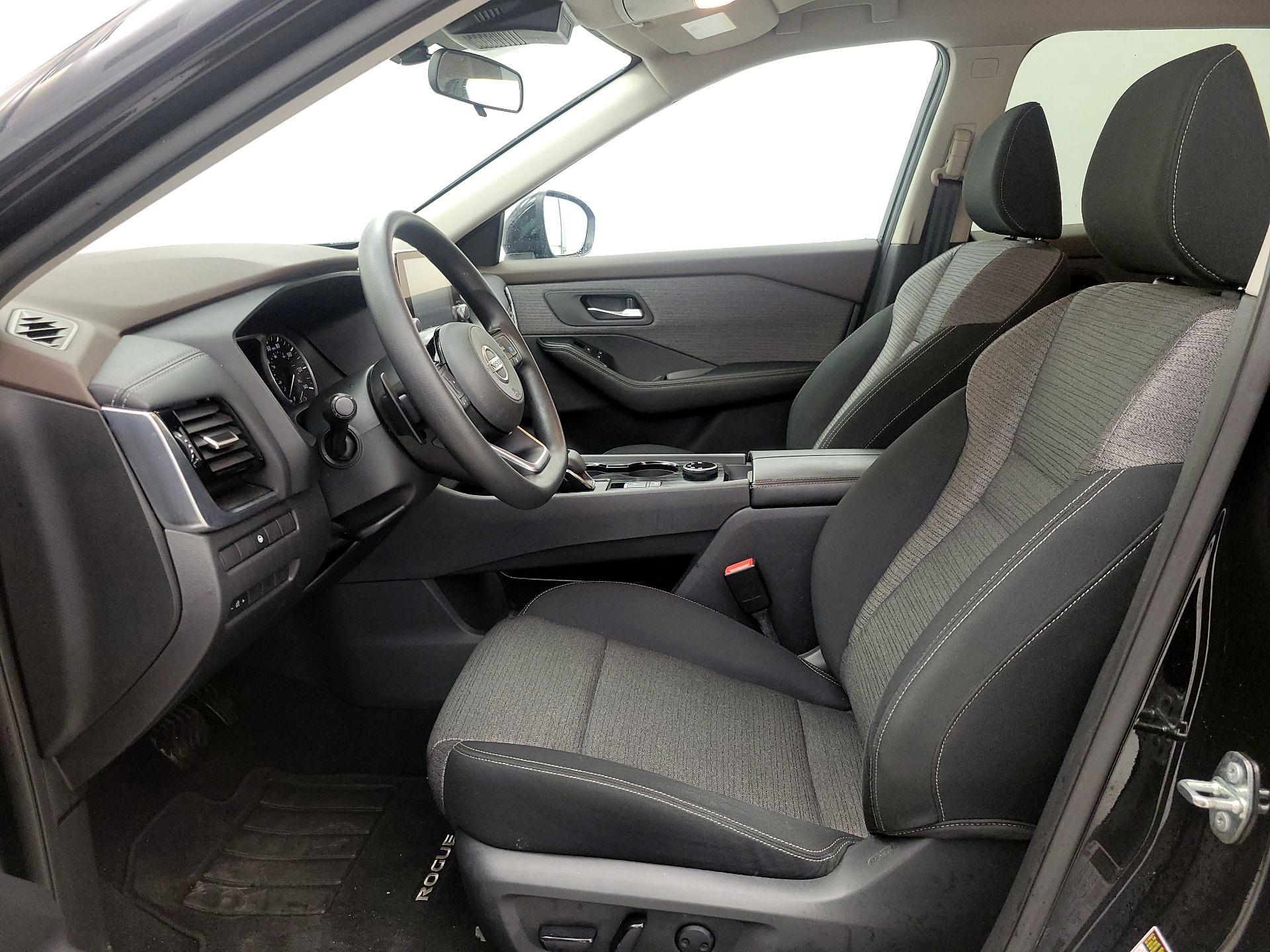 Thumbnail: 2021 Nissan Rogue - 11