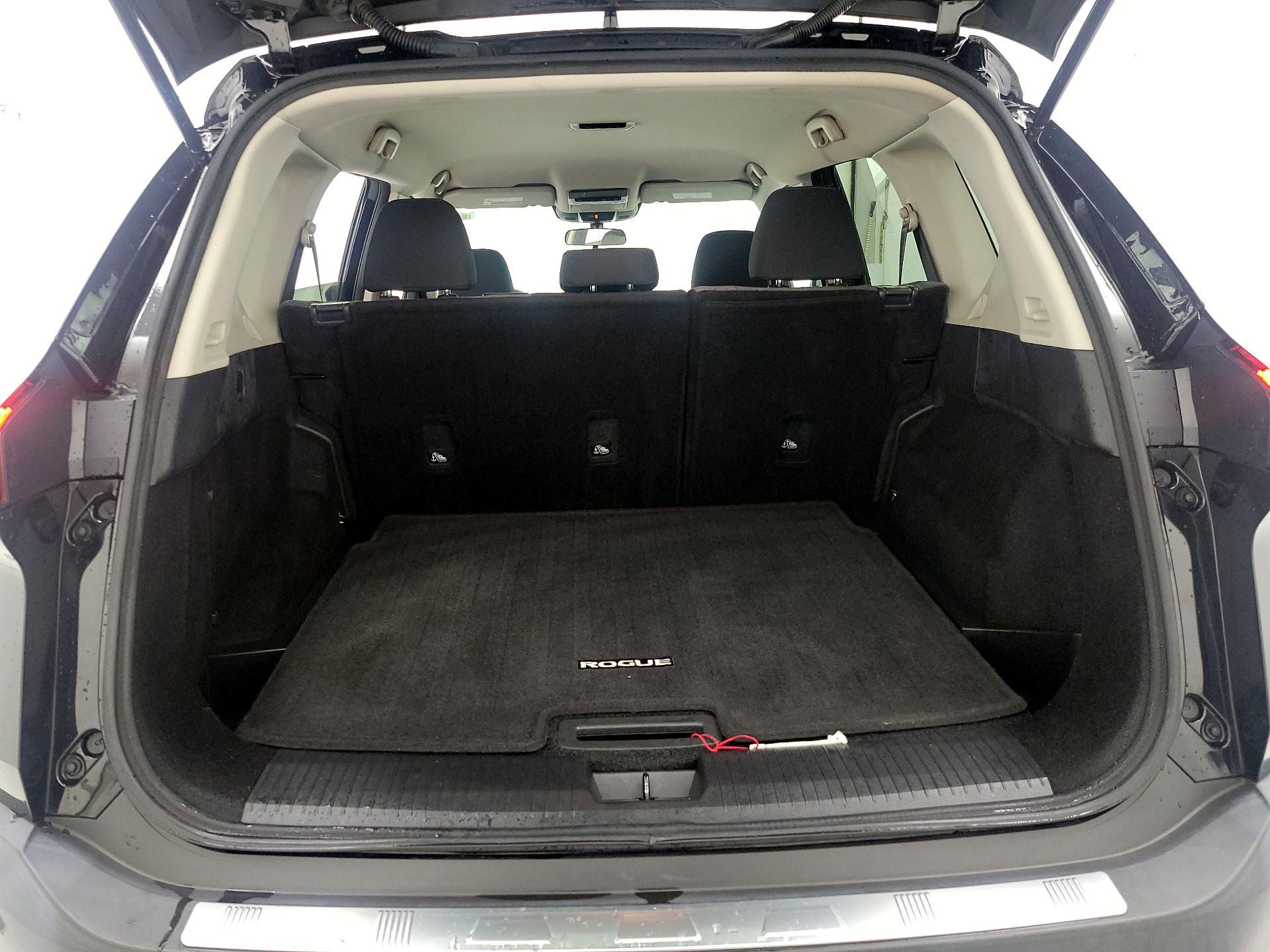 Thumbnail: 2021 Nissan Rogue - 18