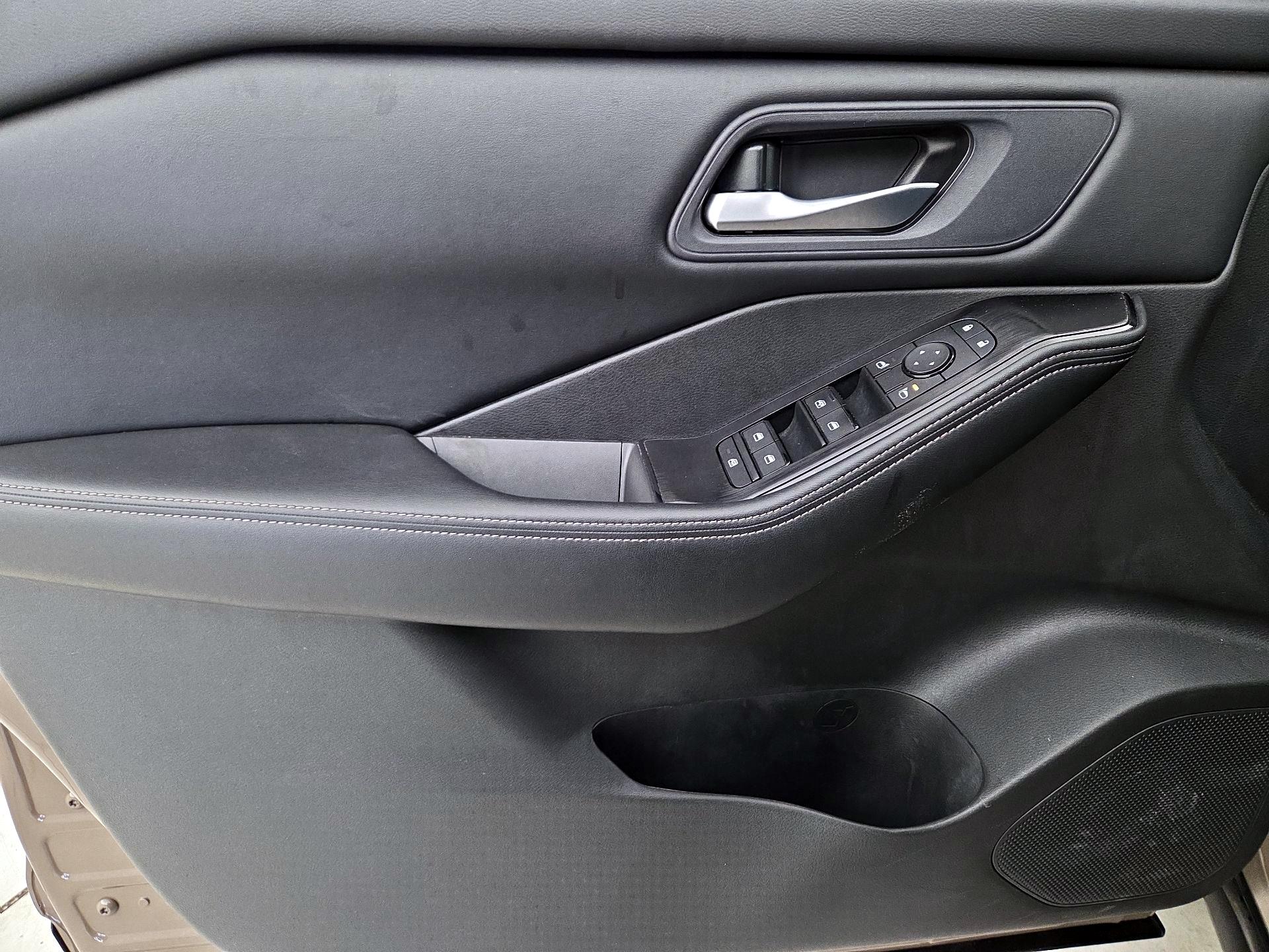 Thumbnail: 2024 Nissan Rogue - 12