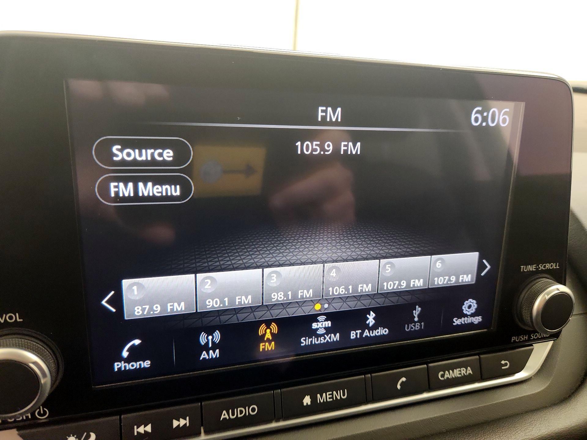 Thumbnail: 2023 Nissan Rogue - 15