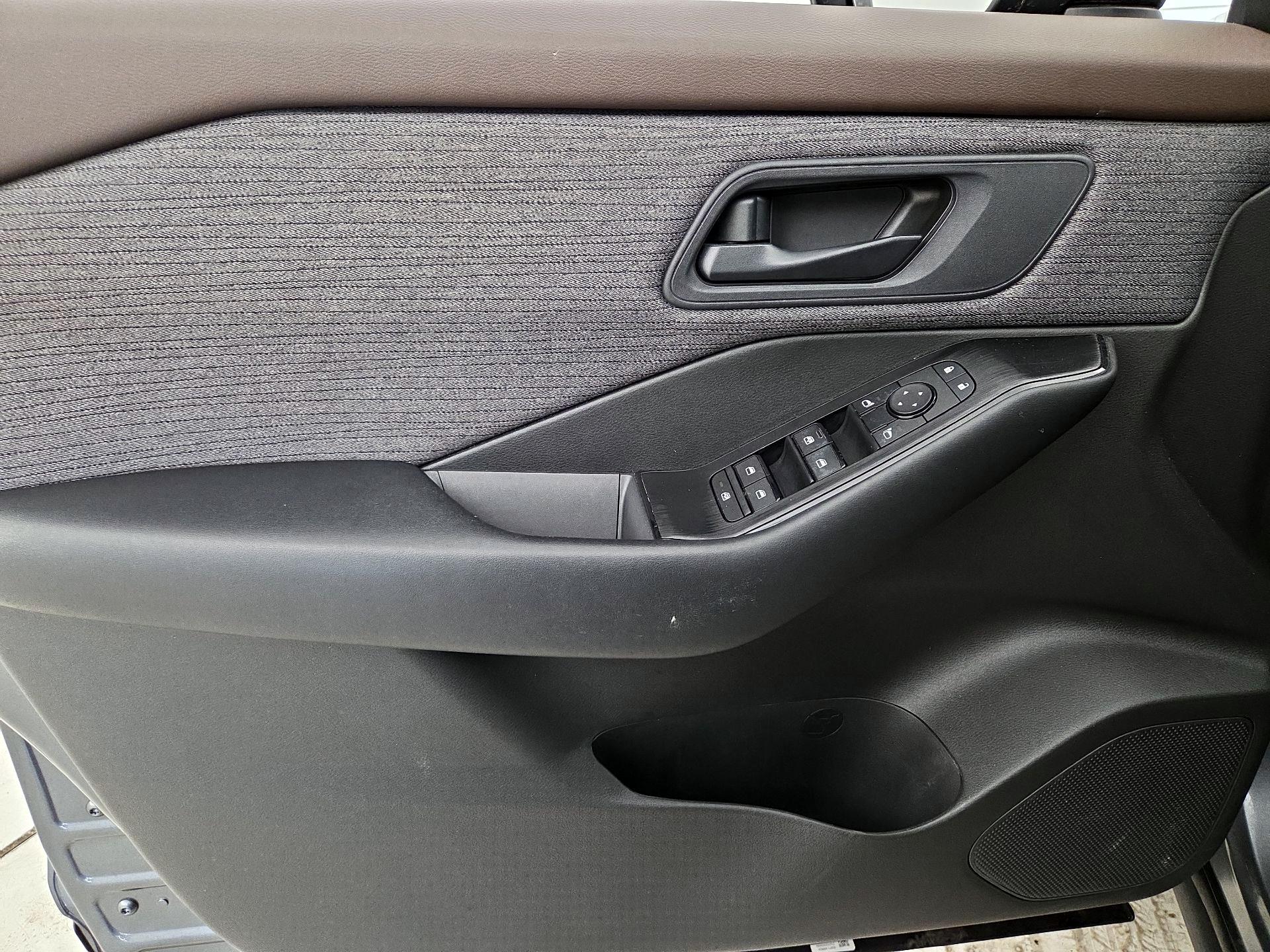 Thumbnail: 2023 Nissan Rogue - 12