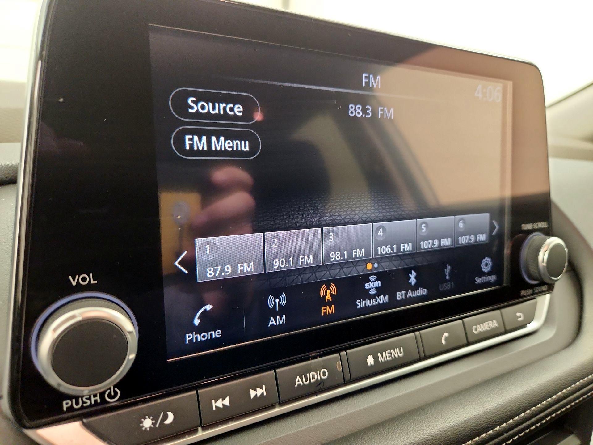 Thumbnail: 2023 Nissan Rogue - 15