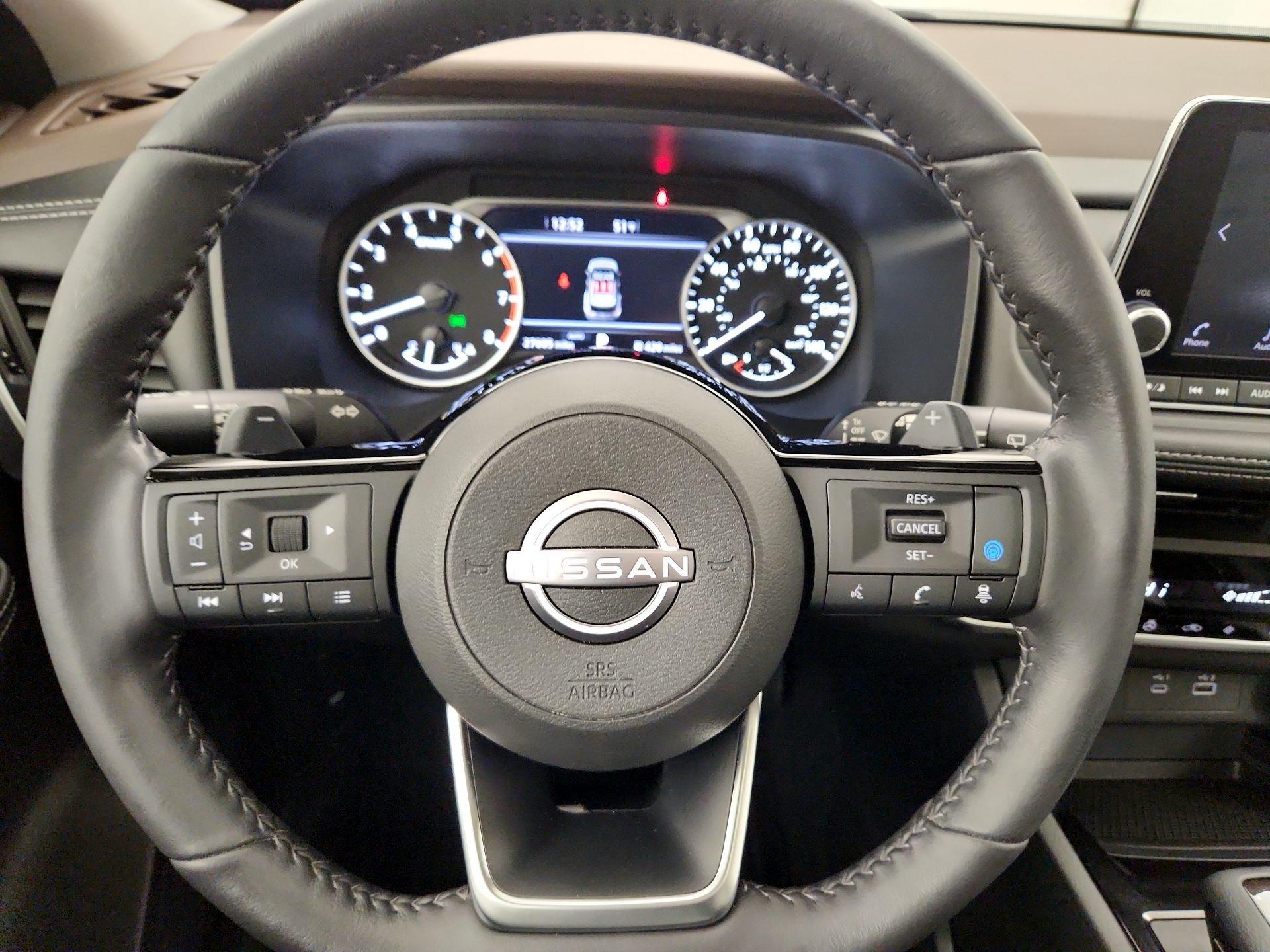 Thumbnail: 2023 Nissan Rogue - 10