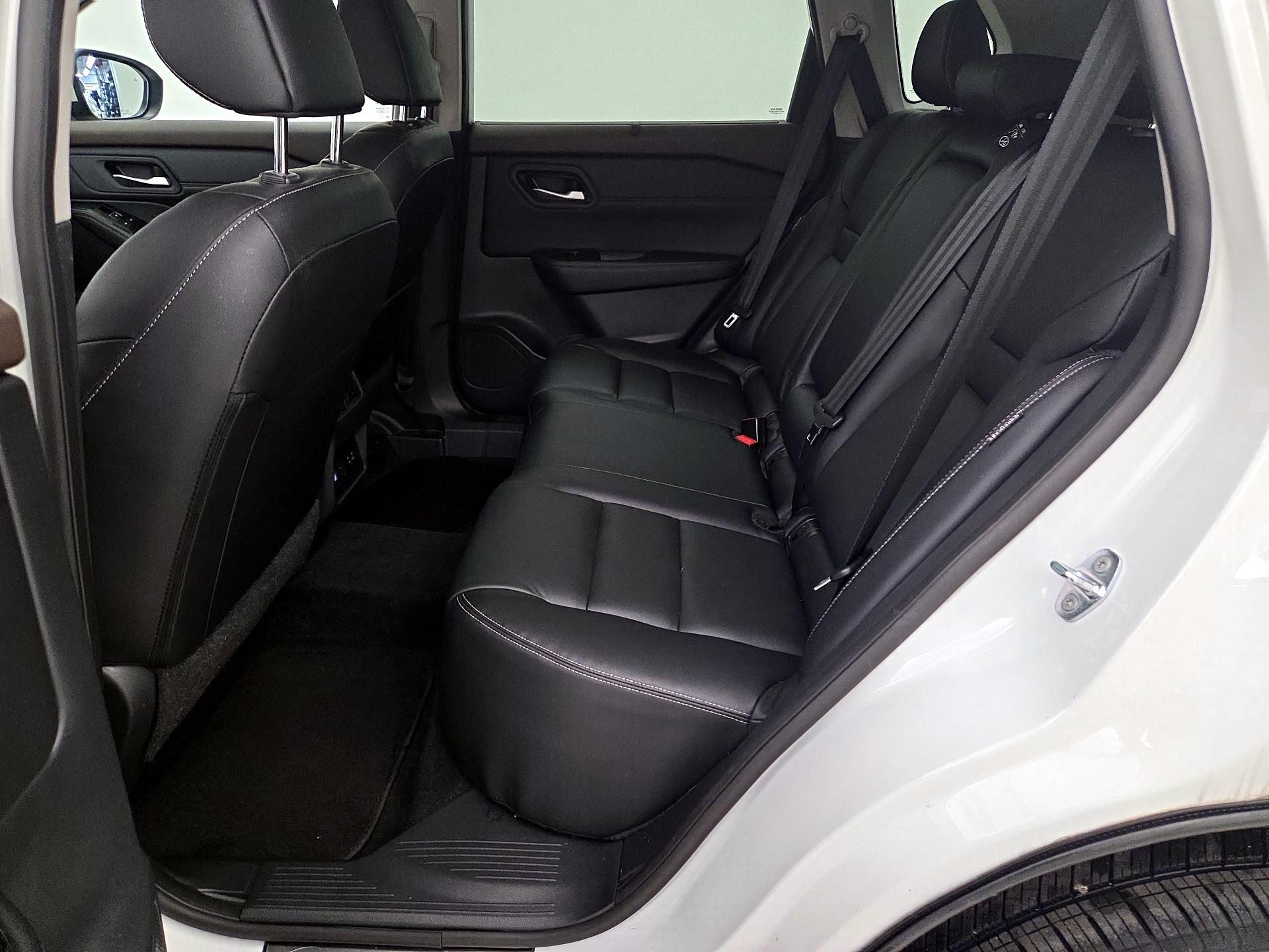 Thumbnail: 2023 Nissan Rogue - 20