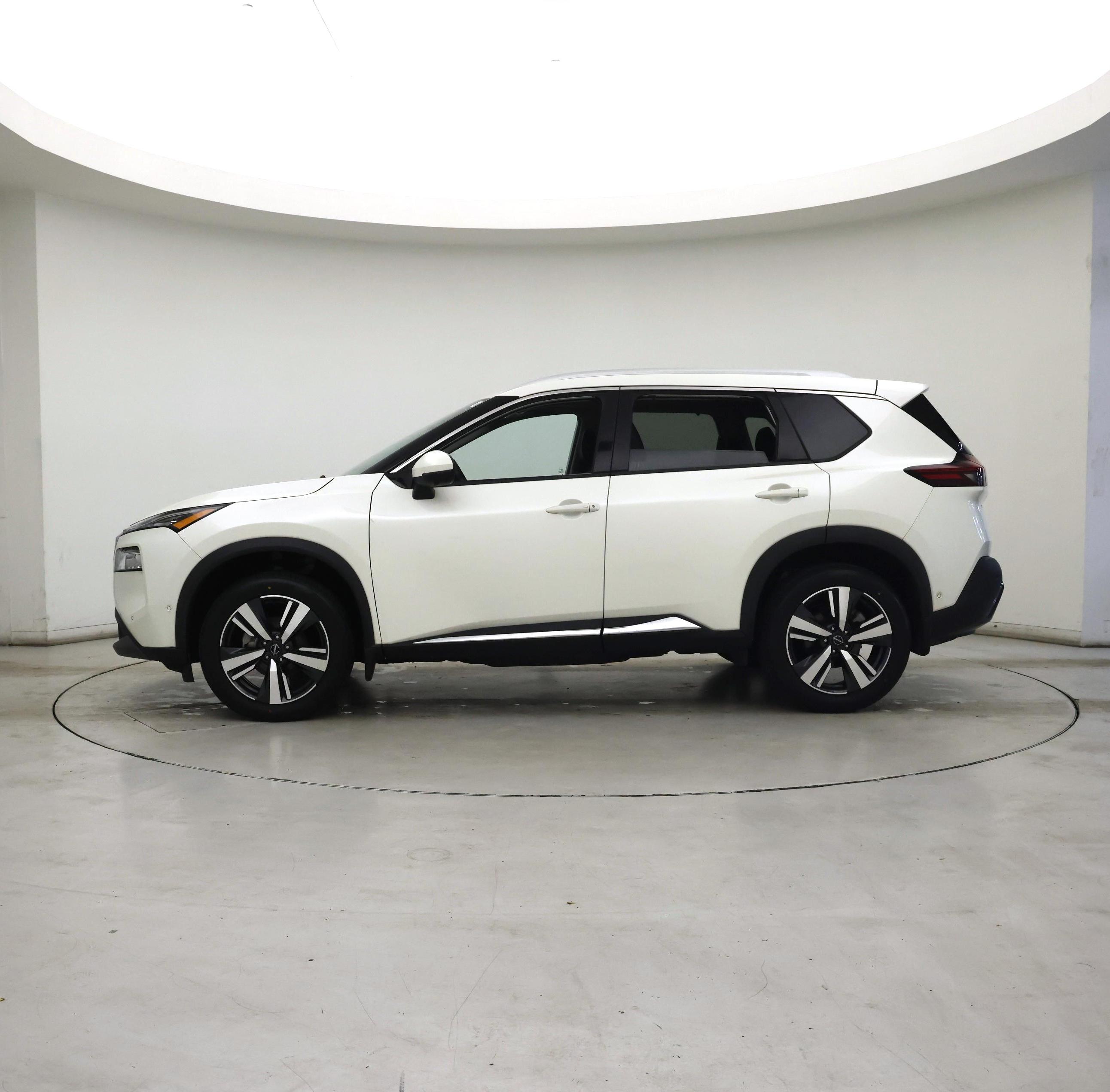 Thumbnail: 2023 Nissan Rogue - 3