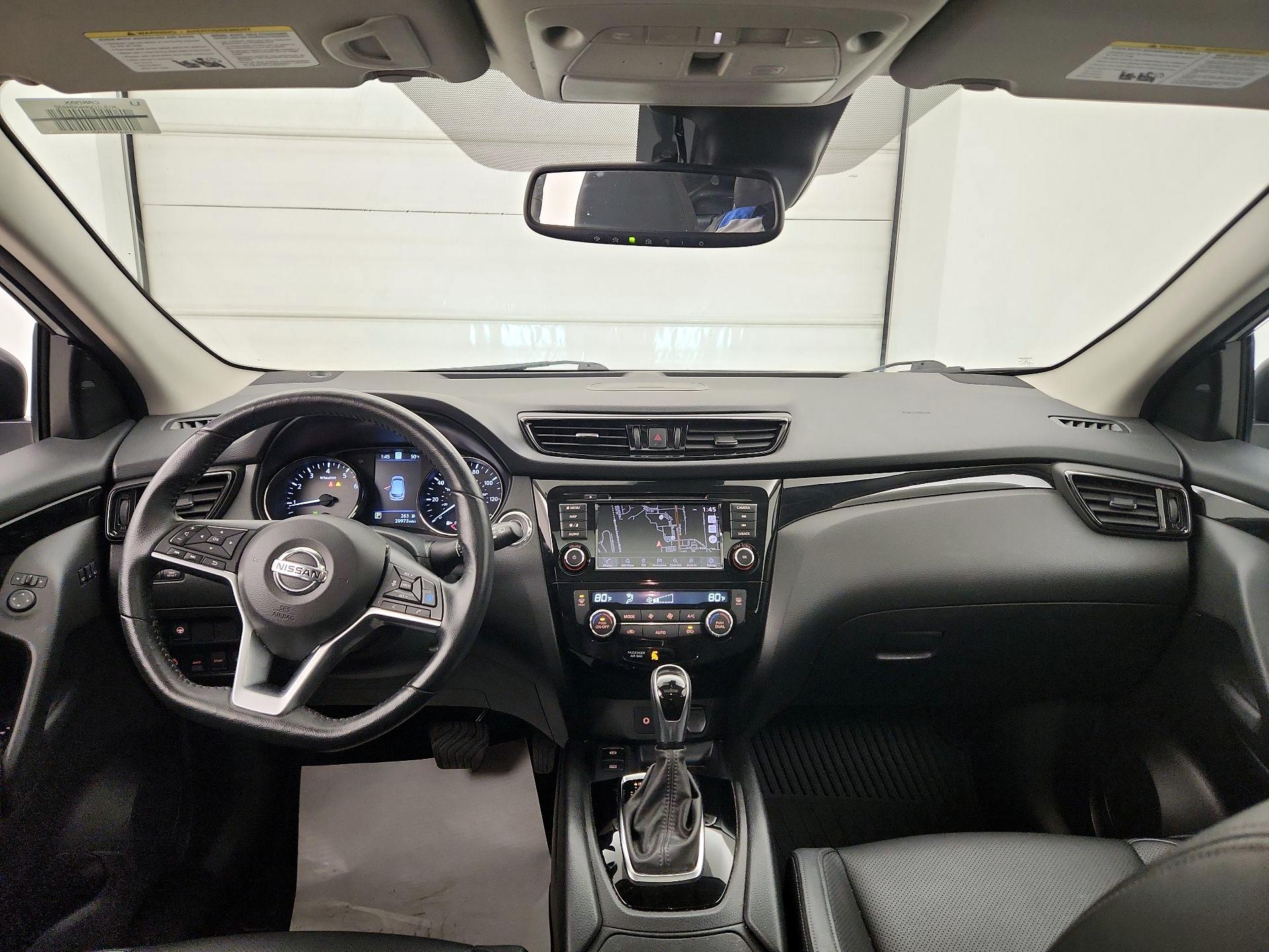 Thumbnail: 2022 Nissan Rogue Sport - 9