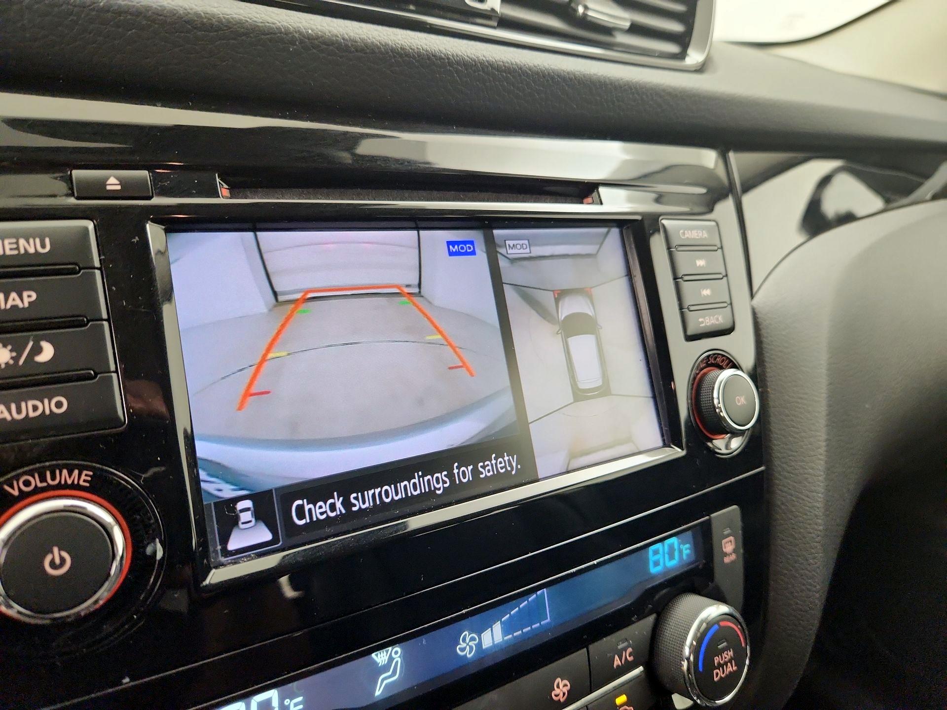 Thumbnail: 2022 Nissan Rogue Sport - 15