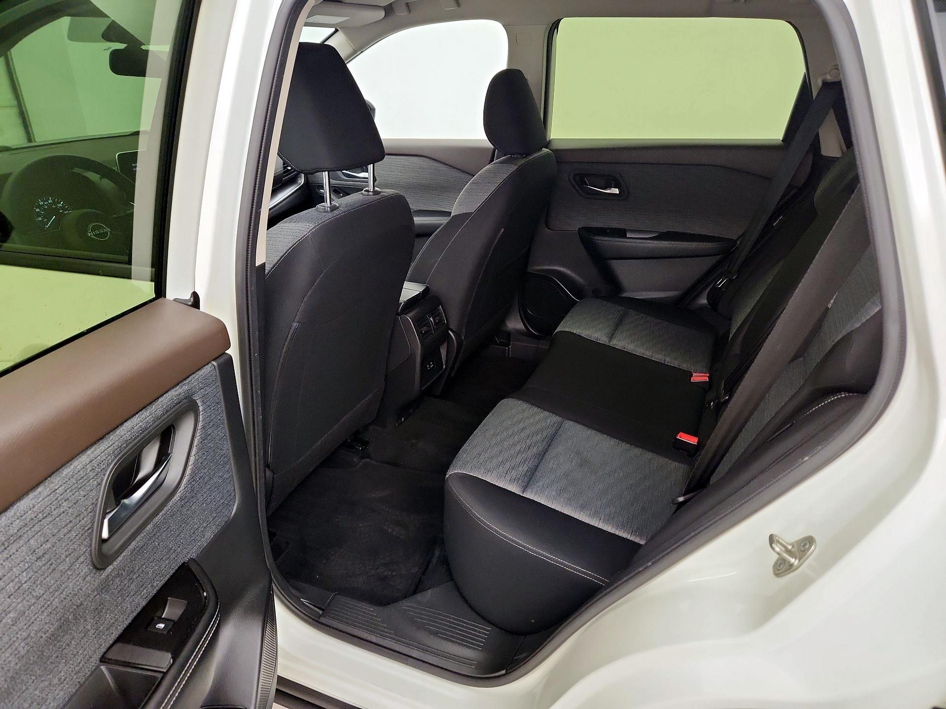 Thumbnail: 2023 Nissan Rogue - 19