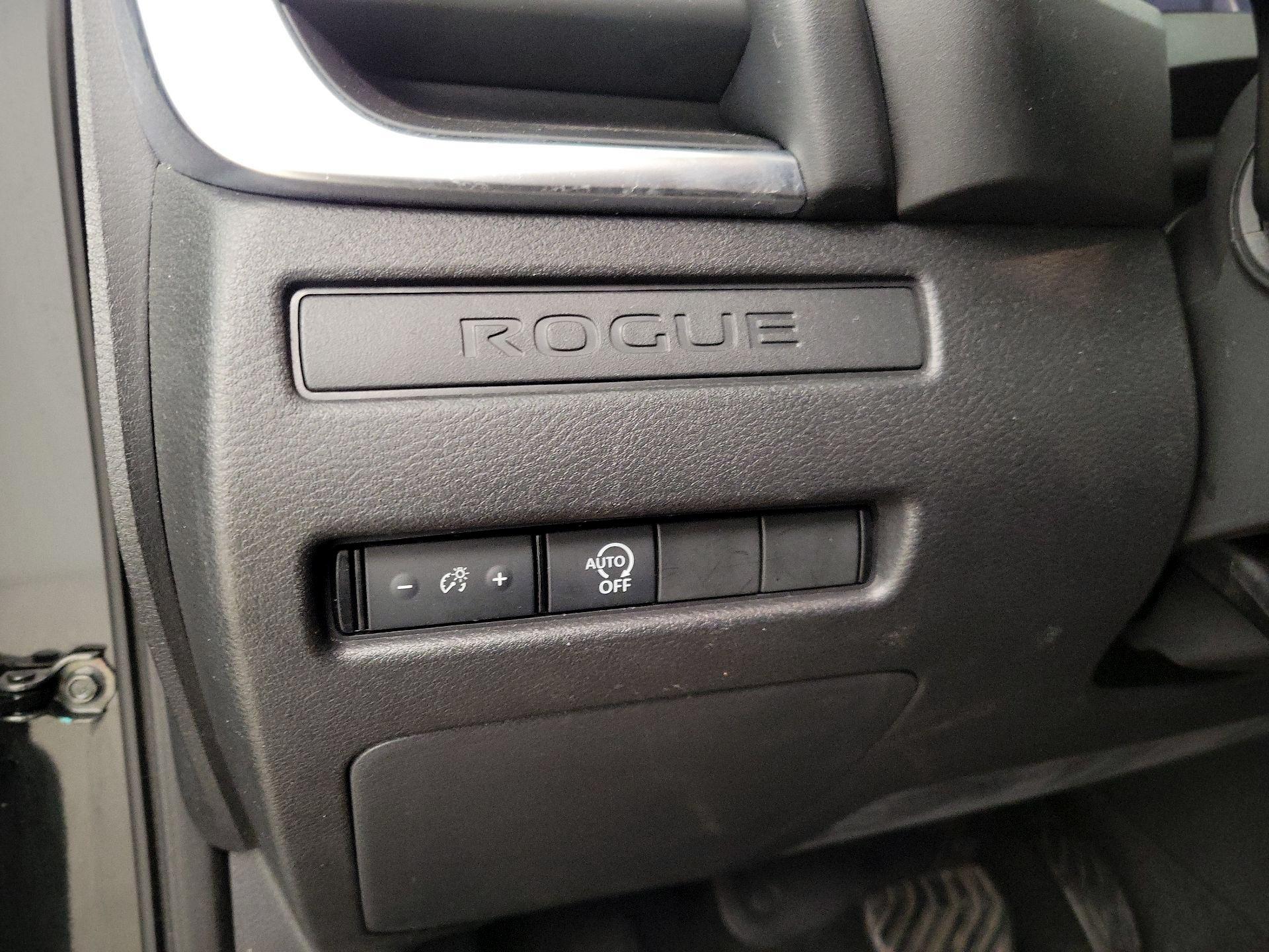 Thumbnail: 2023 Nissan Rogue - 13