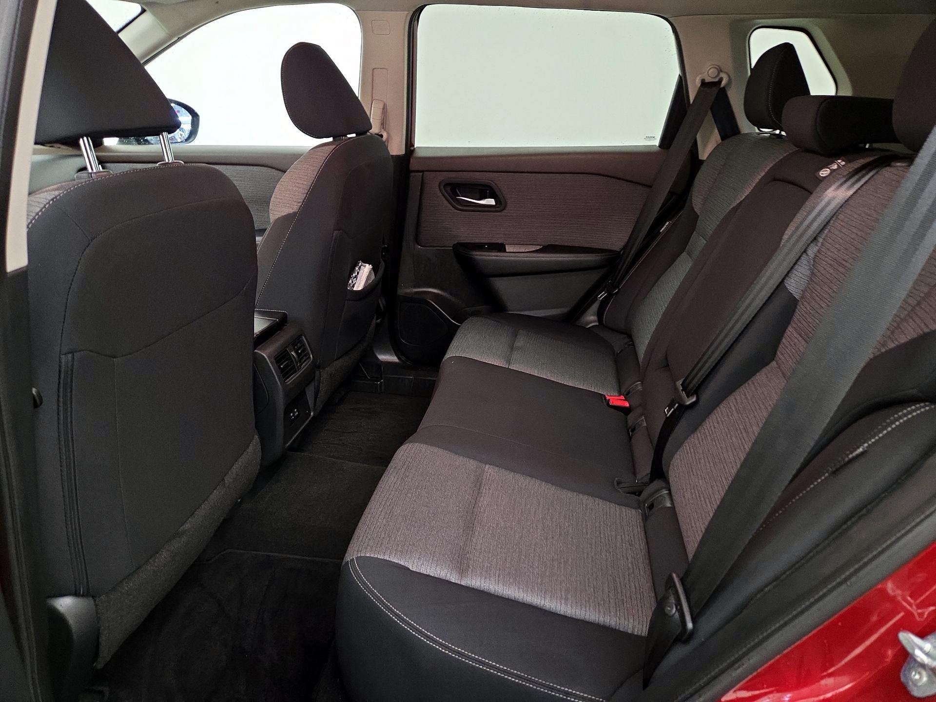 Thumbnail: 2023 Nissan Rogue - 19