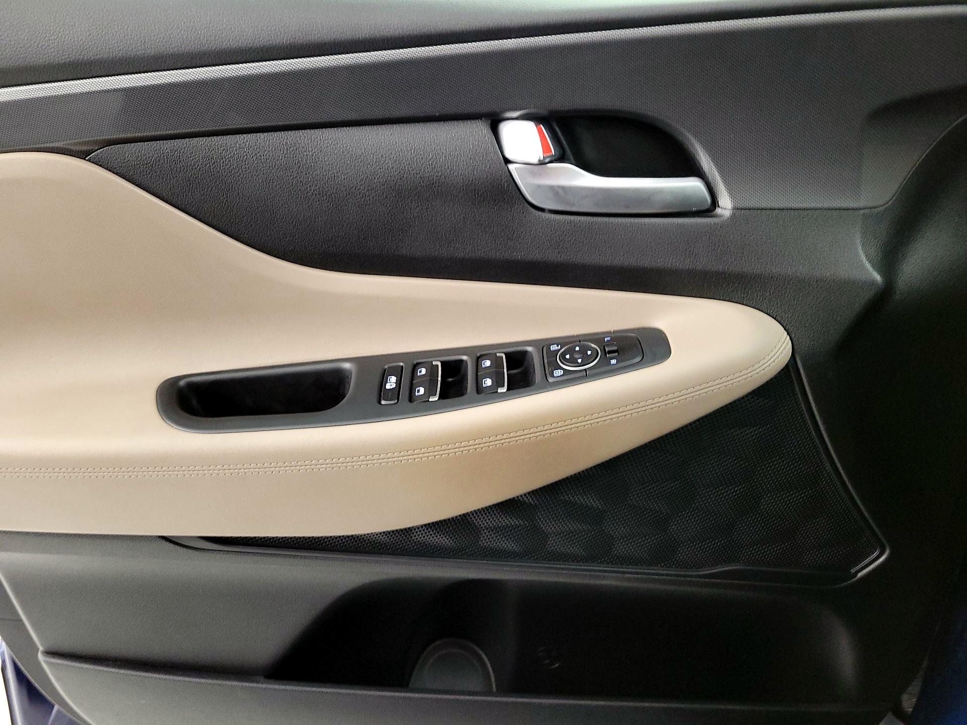 Thumbnail: 2023 Hyundai Santa Fe - 12