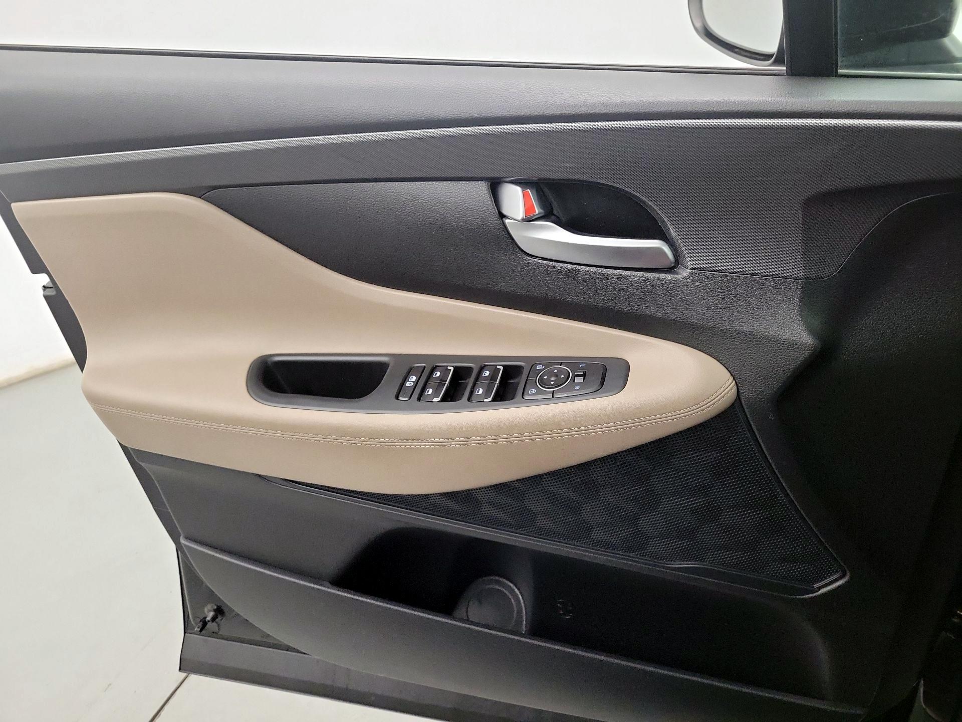 Thumbnail: 2023 Hyundai Santa Fe - 10