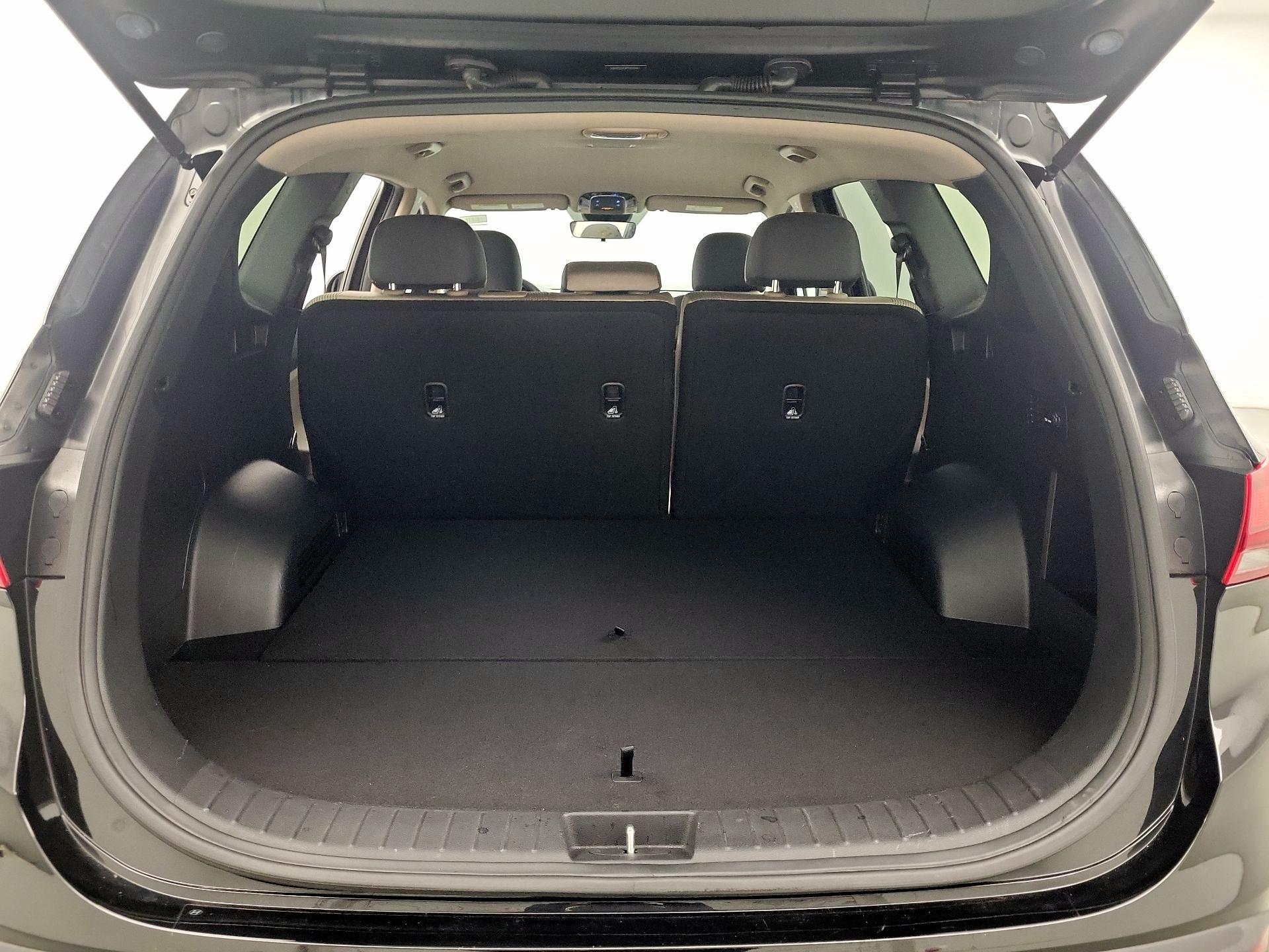 Thumbnail: 2023 Hyundai Santa Fe - 18