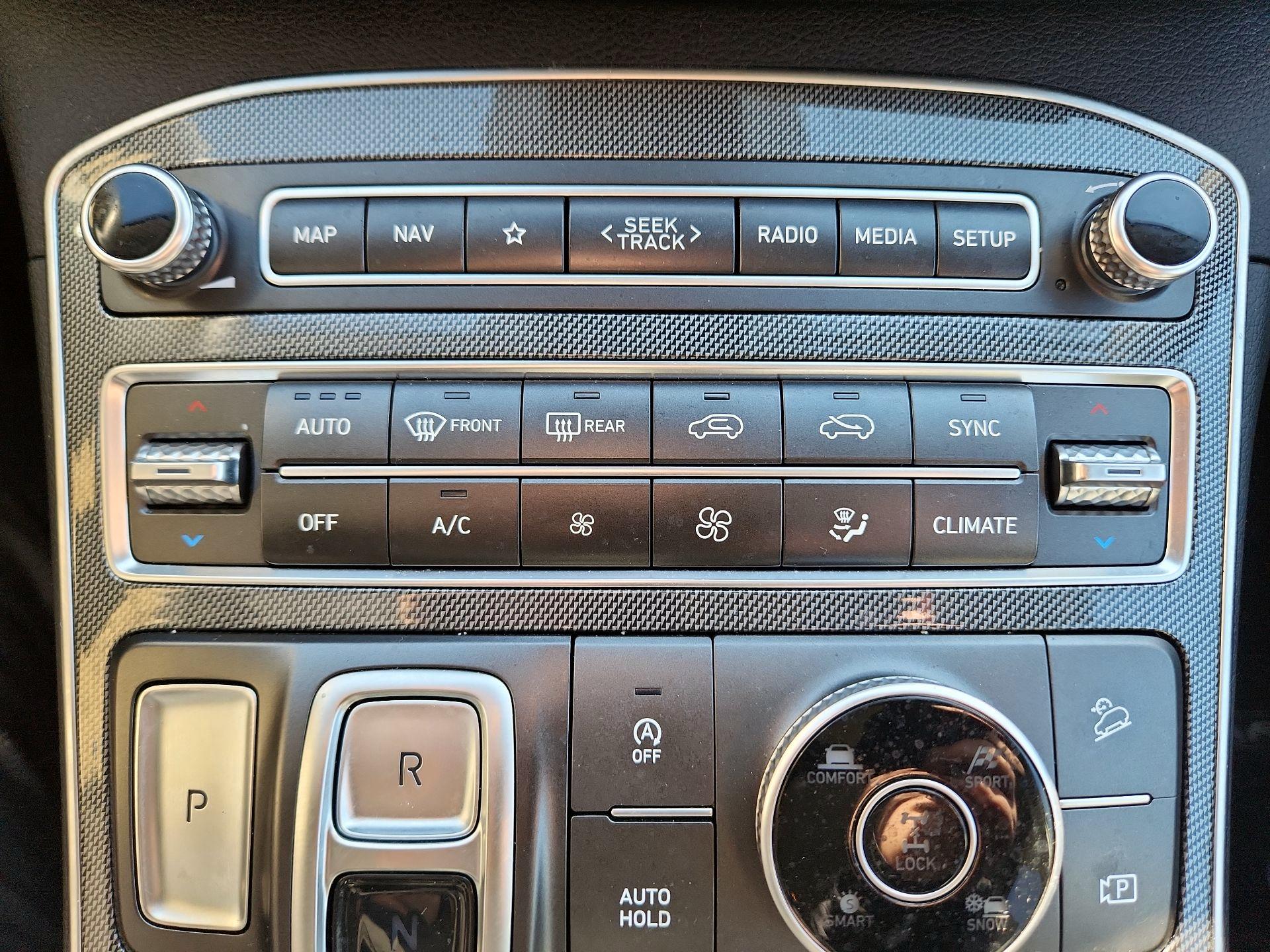 Thumbnail: 2023 Hyundai Santa Fe - 17