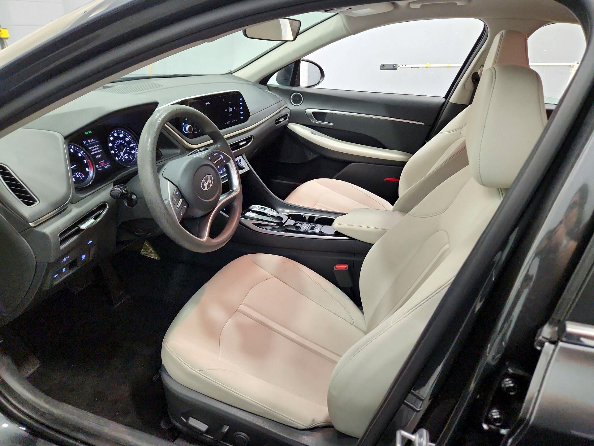 Thumbnail: 2023 Hyundai Sonata - 11