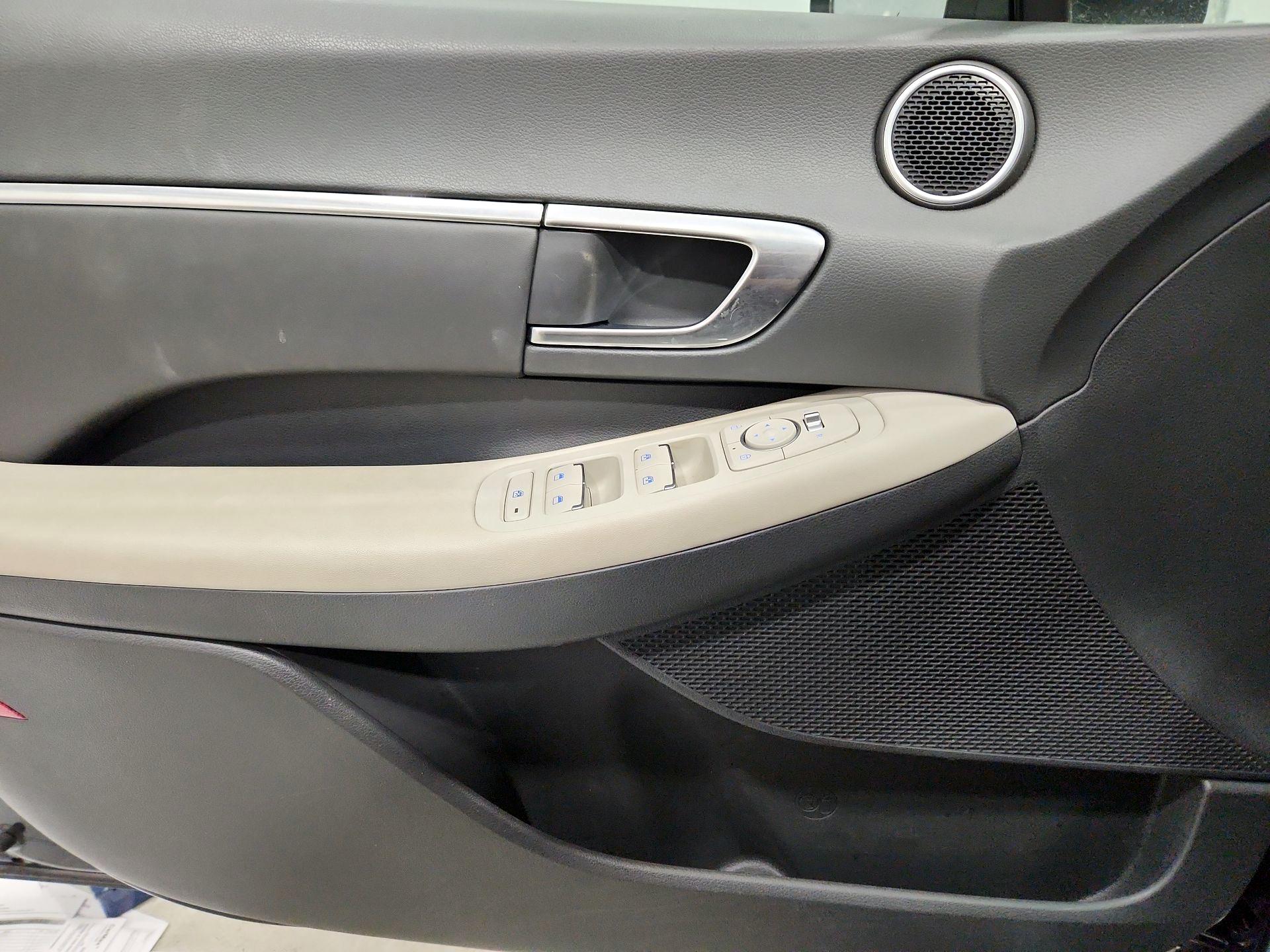 Thumbnail: 2023 Hyundai Sonata - 12