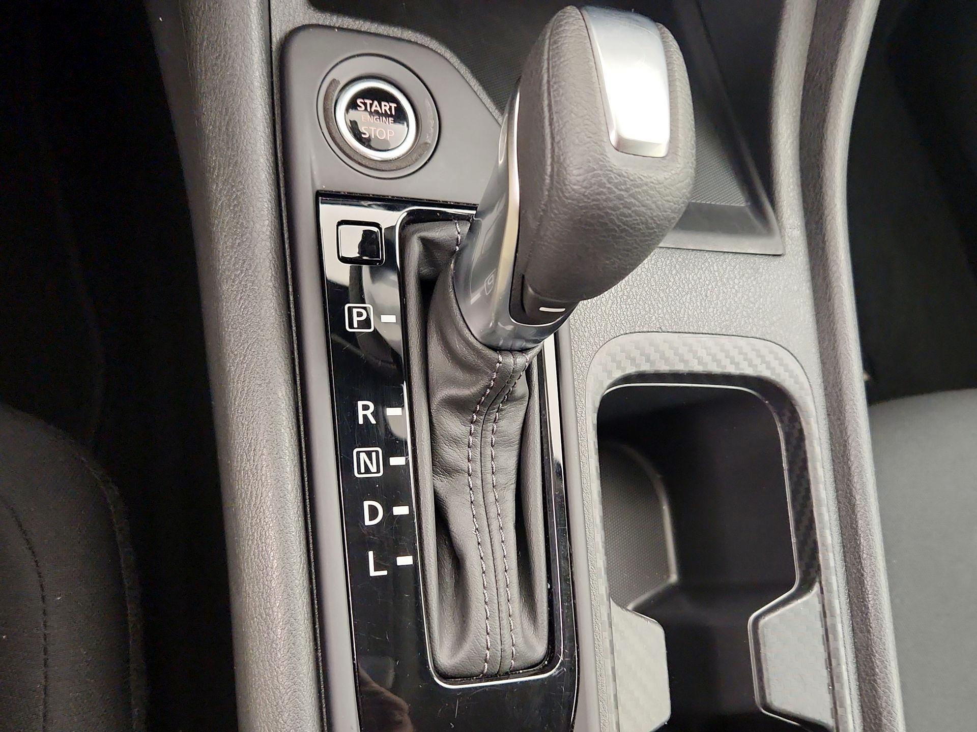 Thumbnail: 2024 Nissan Sentra - 17