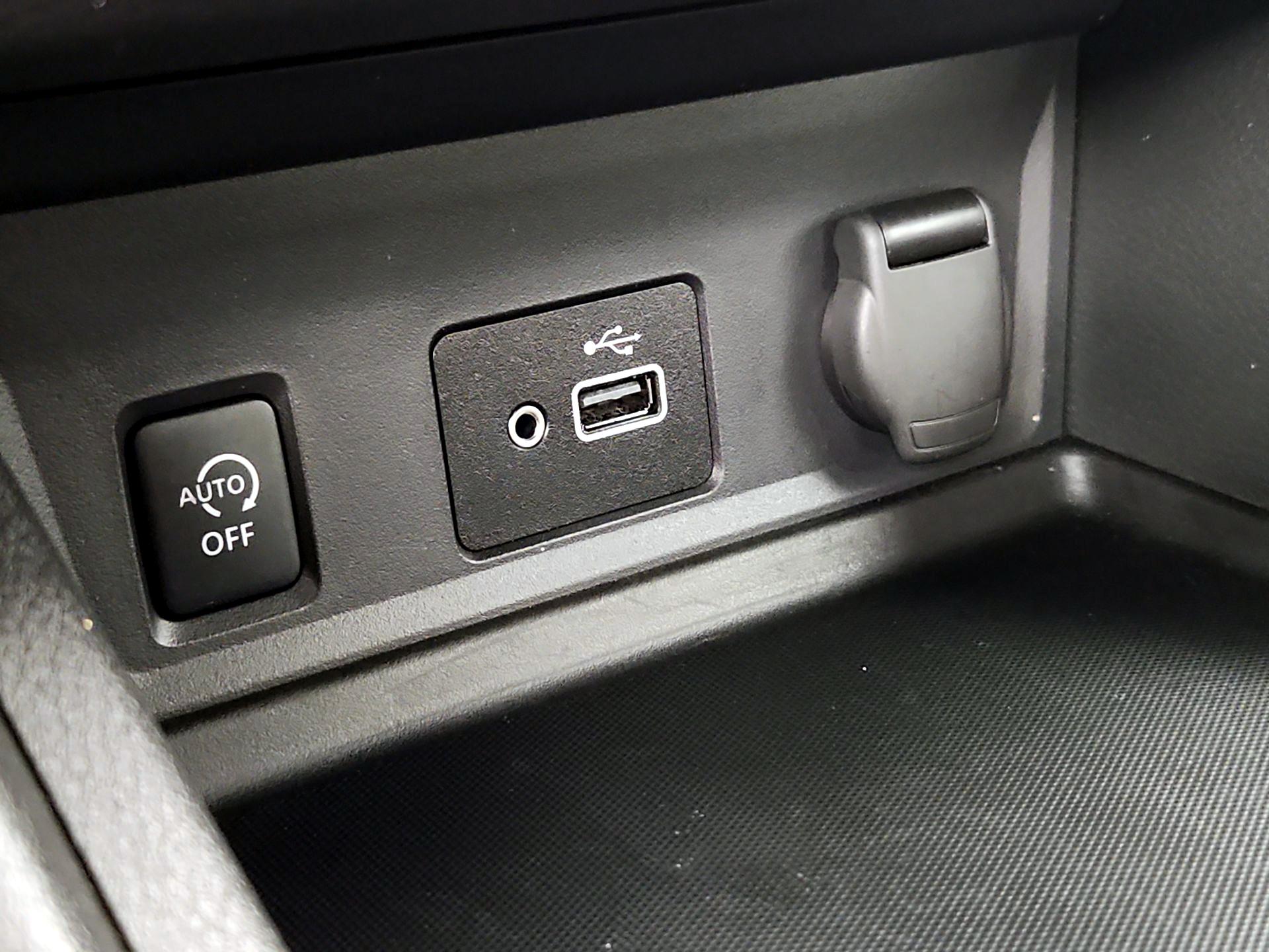 Thumbnail: 2024 Nissan Sentra - 18