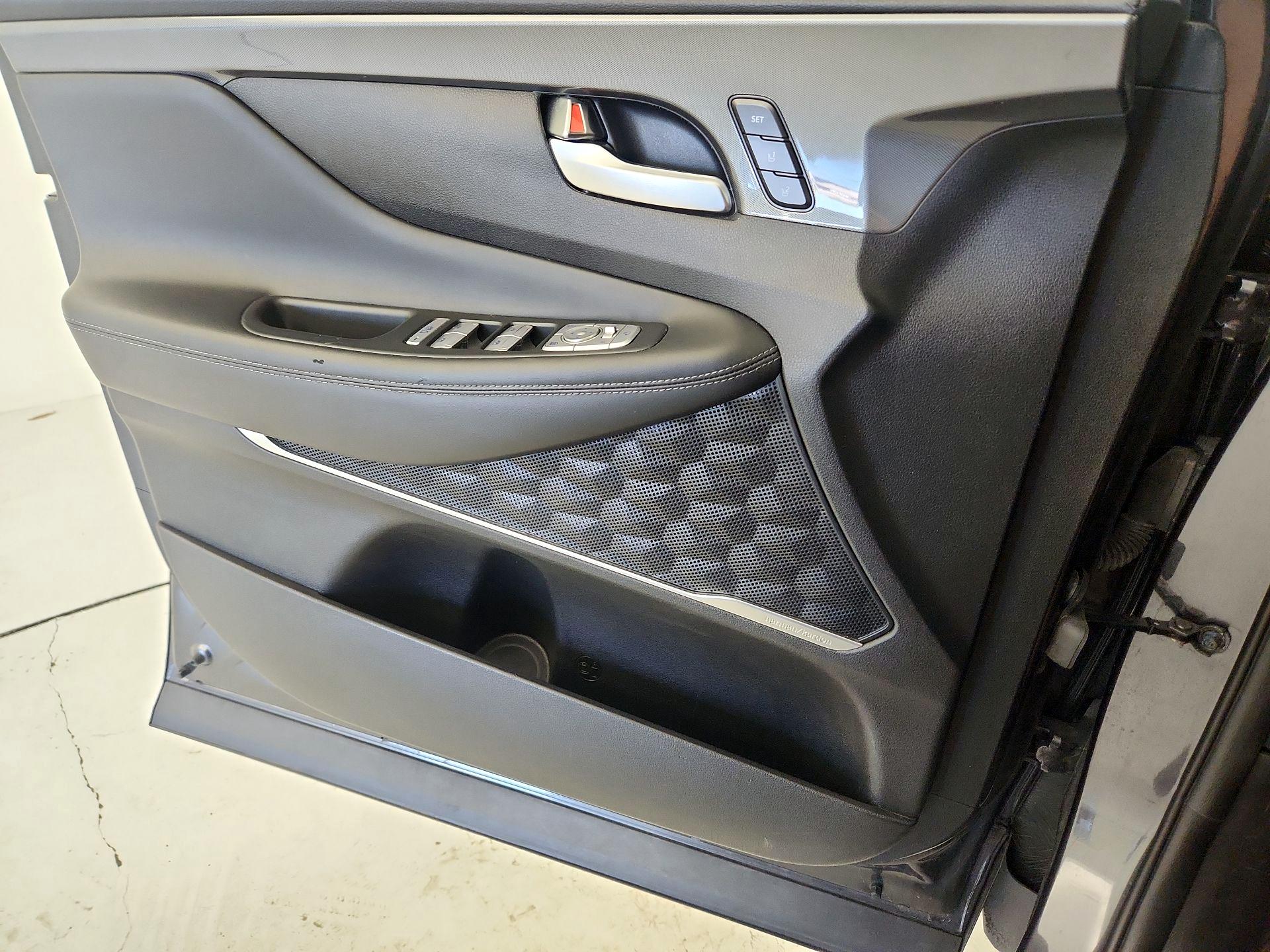 Thumbnail: 2023 Hyundai Santa Fe - 12