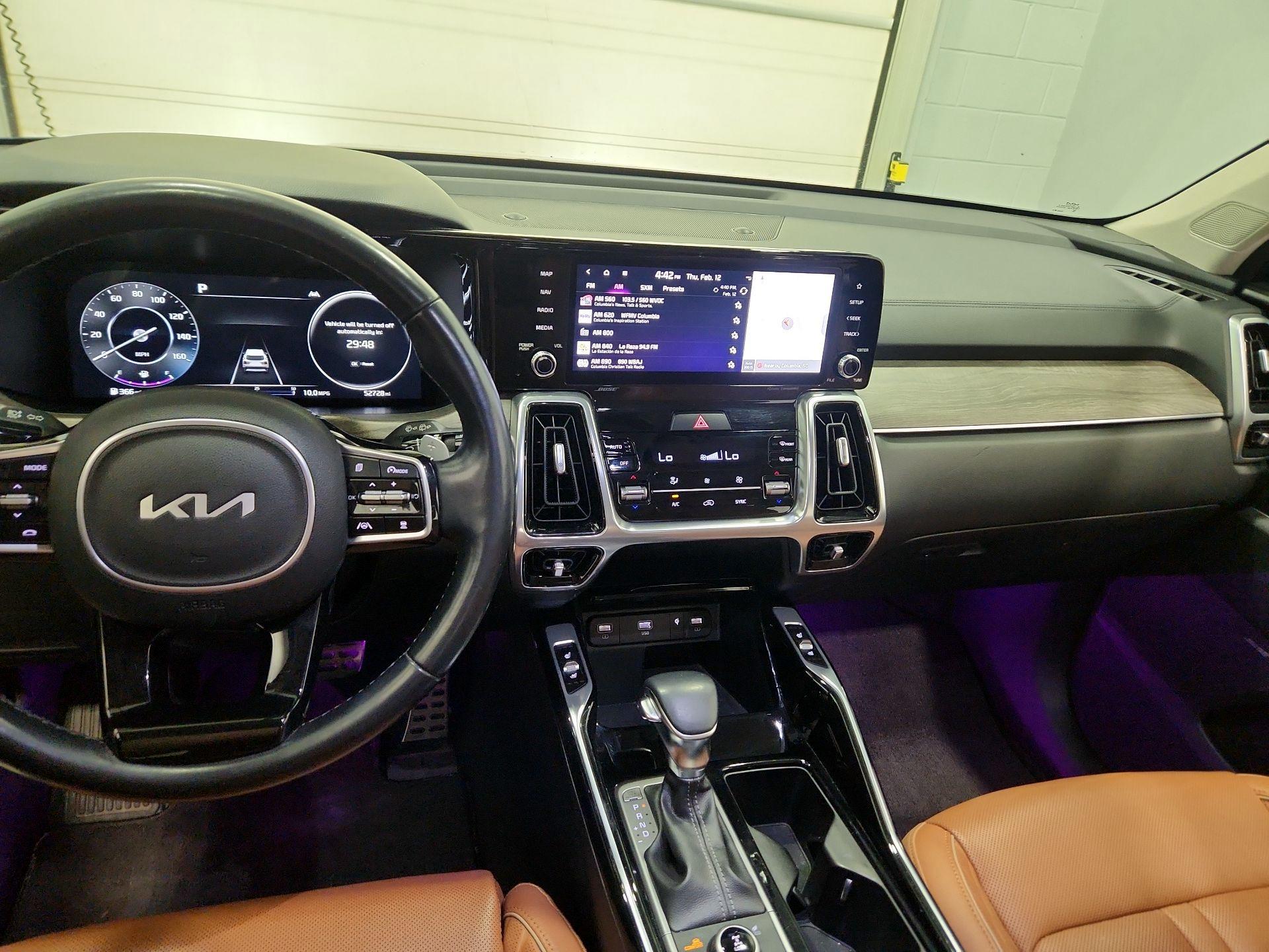 Thumbnail: 2023 Kia Sorento - 9