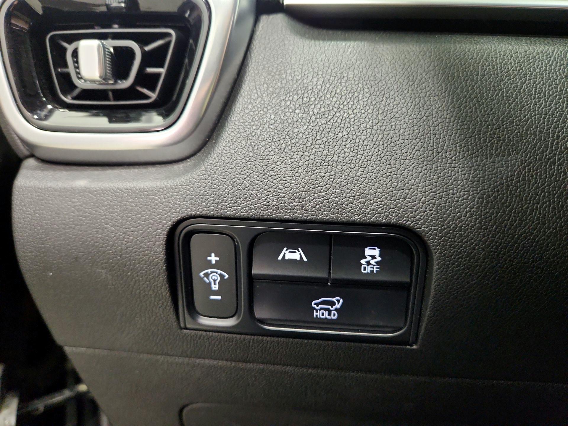 Thumbnail: 2023 Kia Sorento - 13