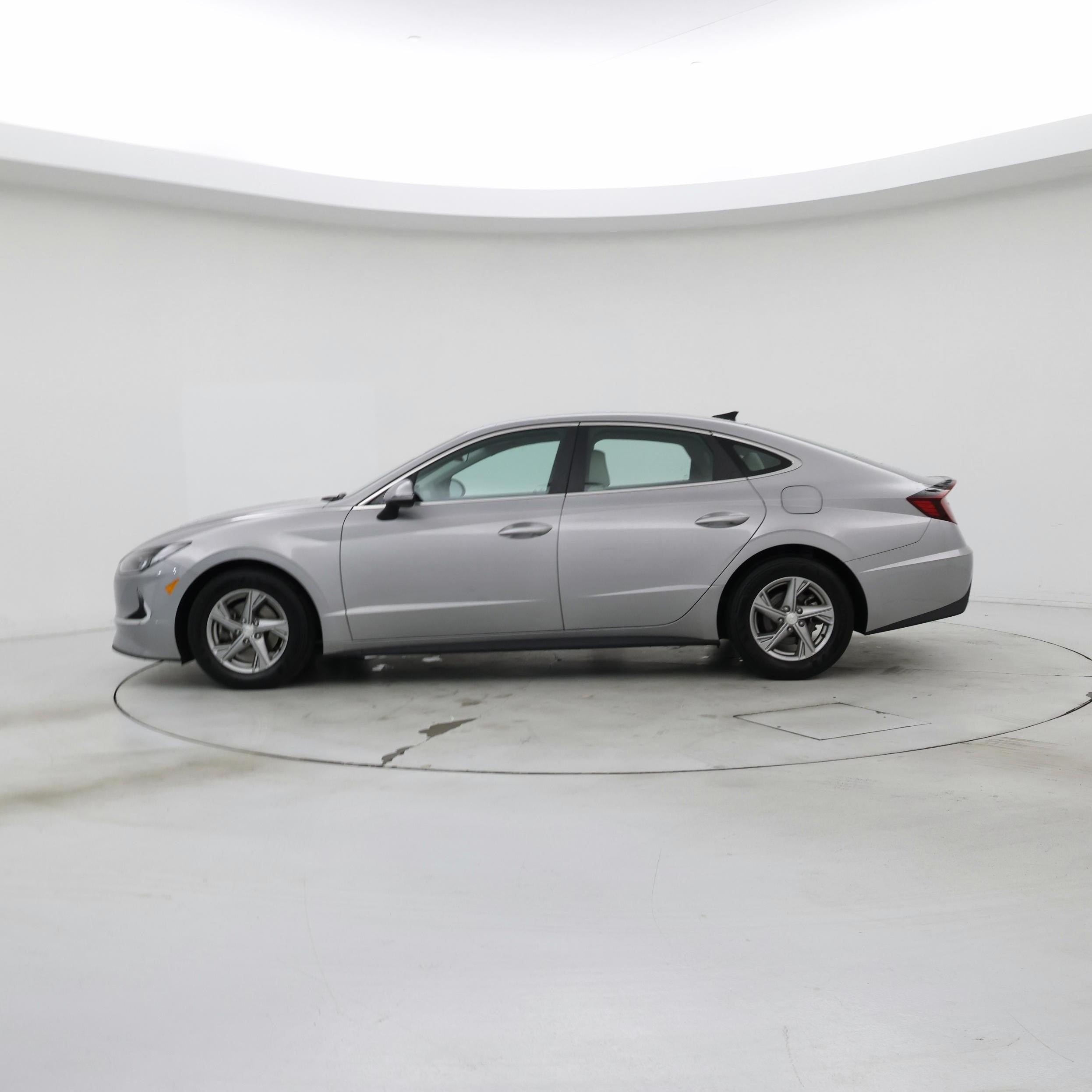 Thumbnail: 2023 Hyundai Sonata - 3