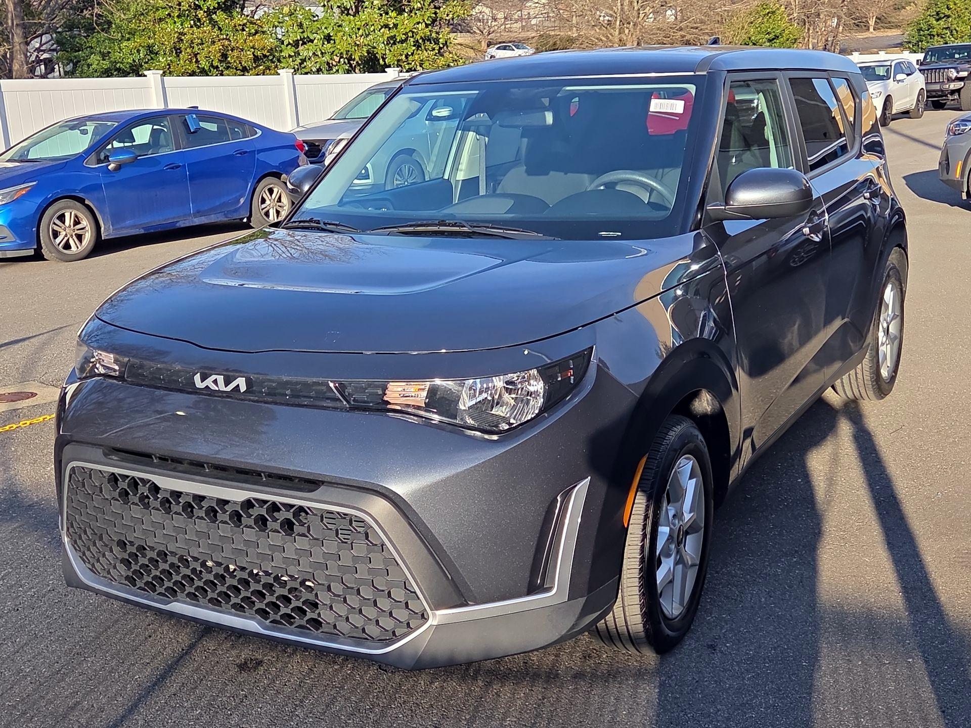 Thumbnail: 2024 Kia Soul - 3