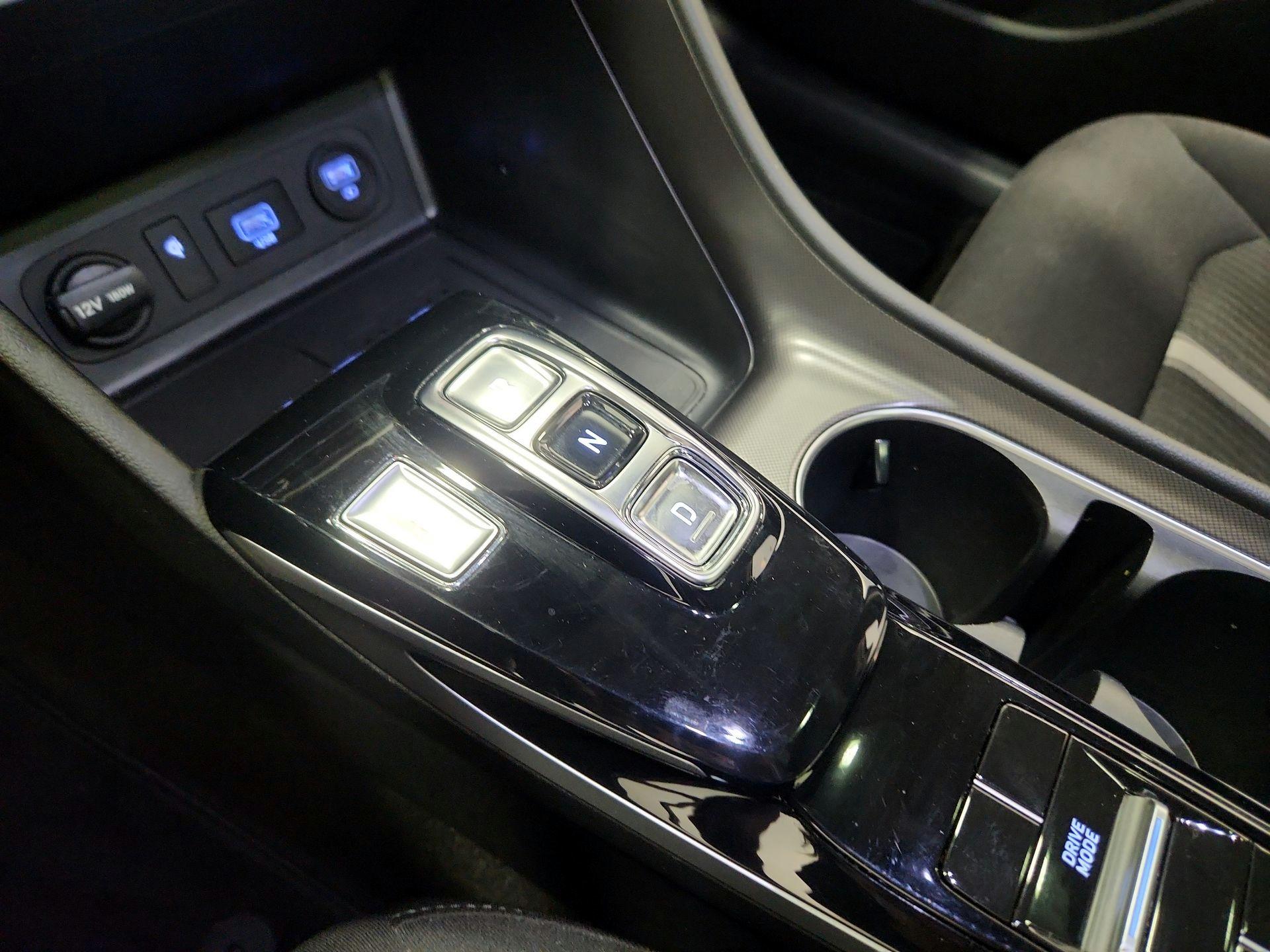 Thumbnail: 2023 Hyundai Sonata - 18