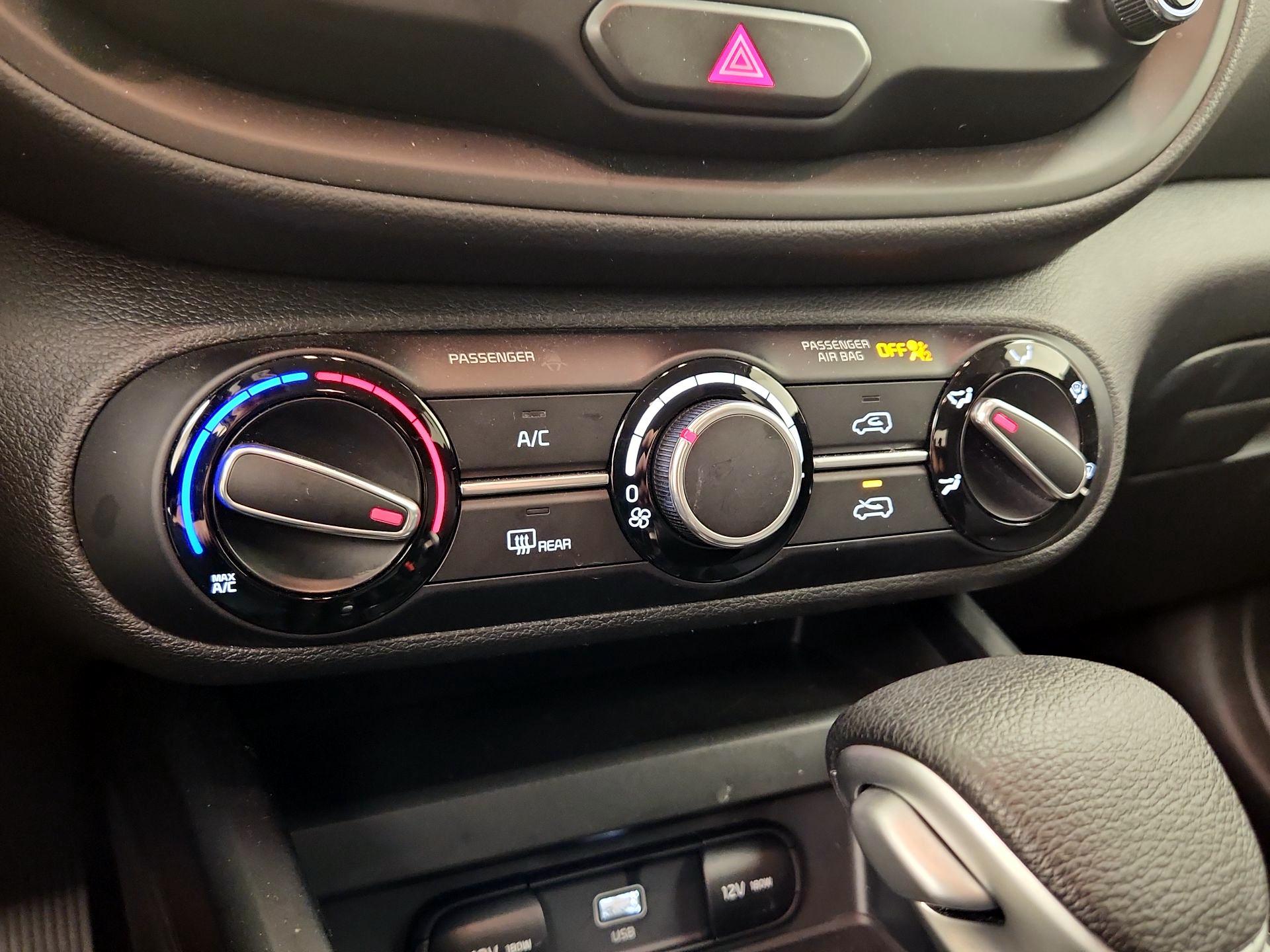 Thumbnail: 2023 Kia Soul - 16