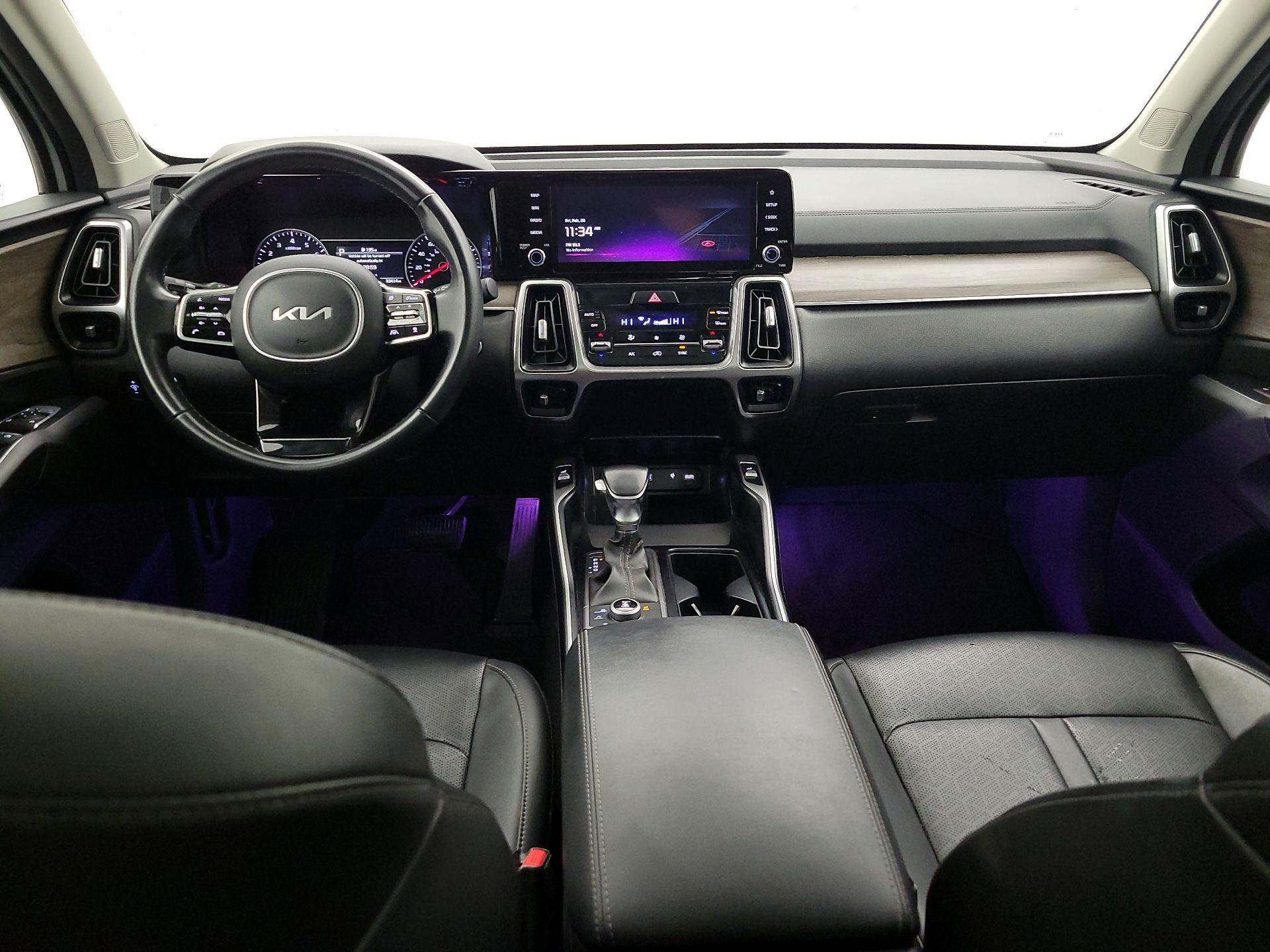 Thumbnail: 2022 Kia Sorento - 9