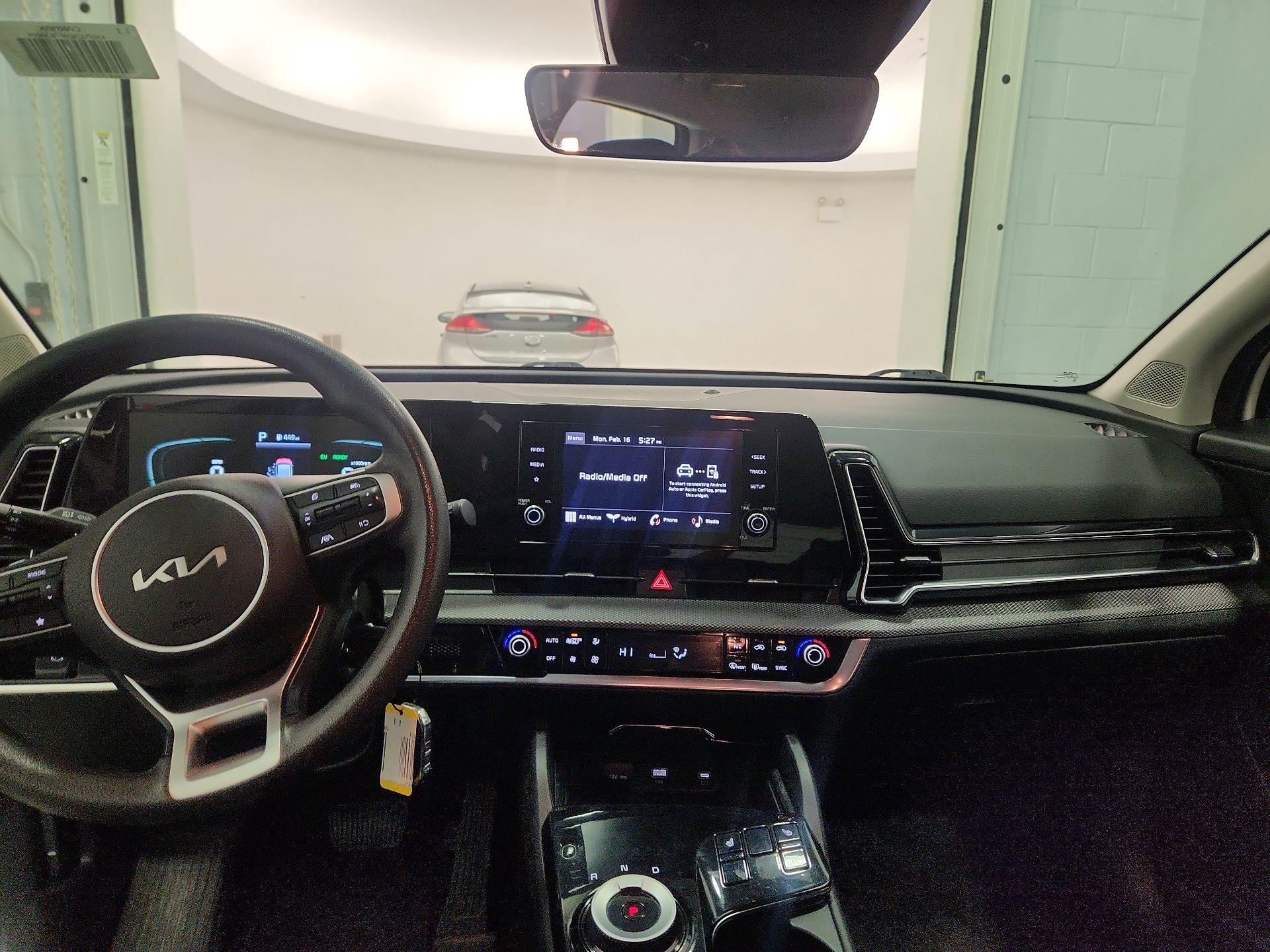 Thumbnail: 2023 Kia Sportage - 9