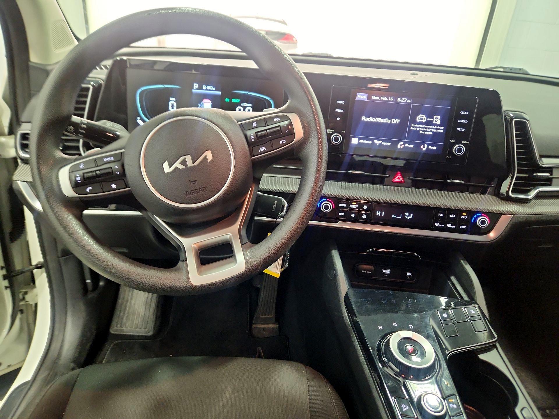 Thumbnail: 2023 Kia Sportage - 10