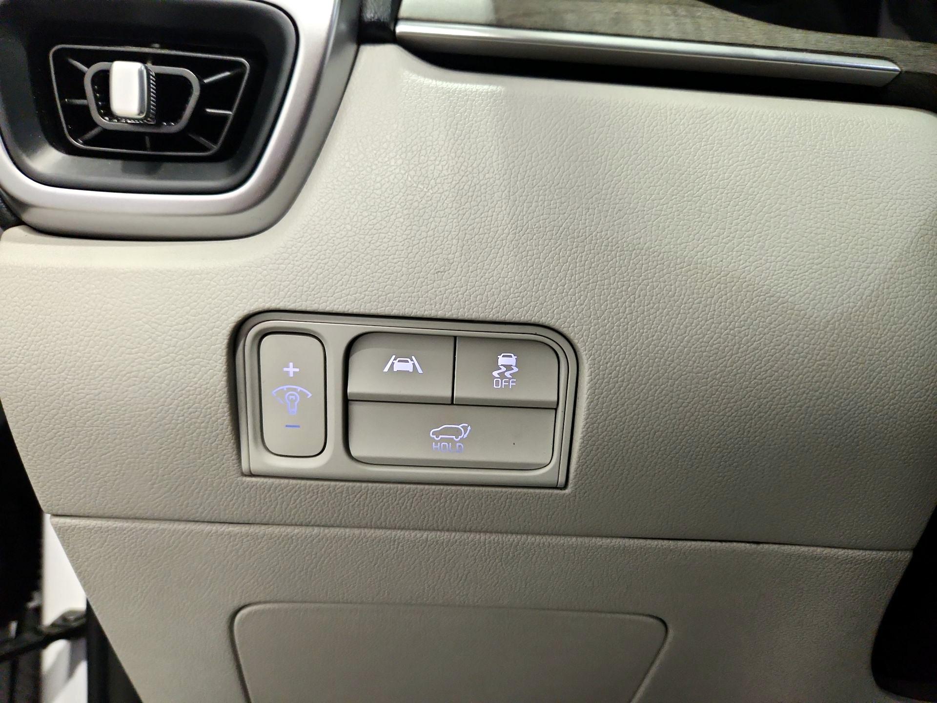 Thumbnail: 2022 Kia Sorento - 13