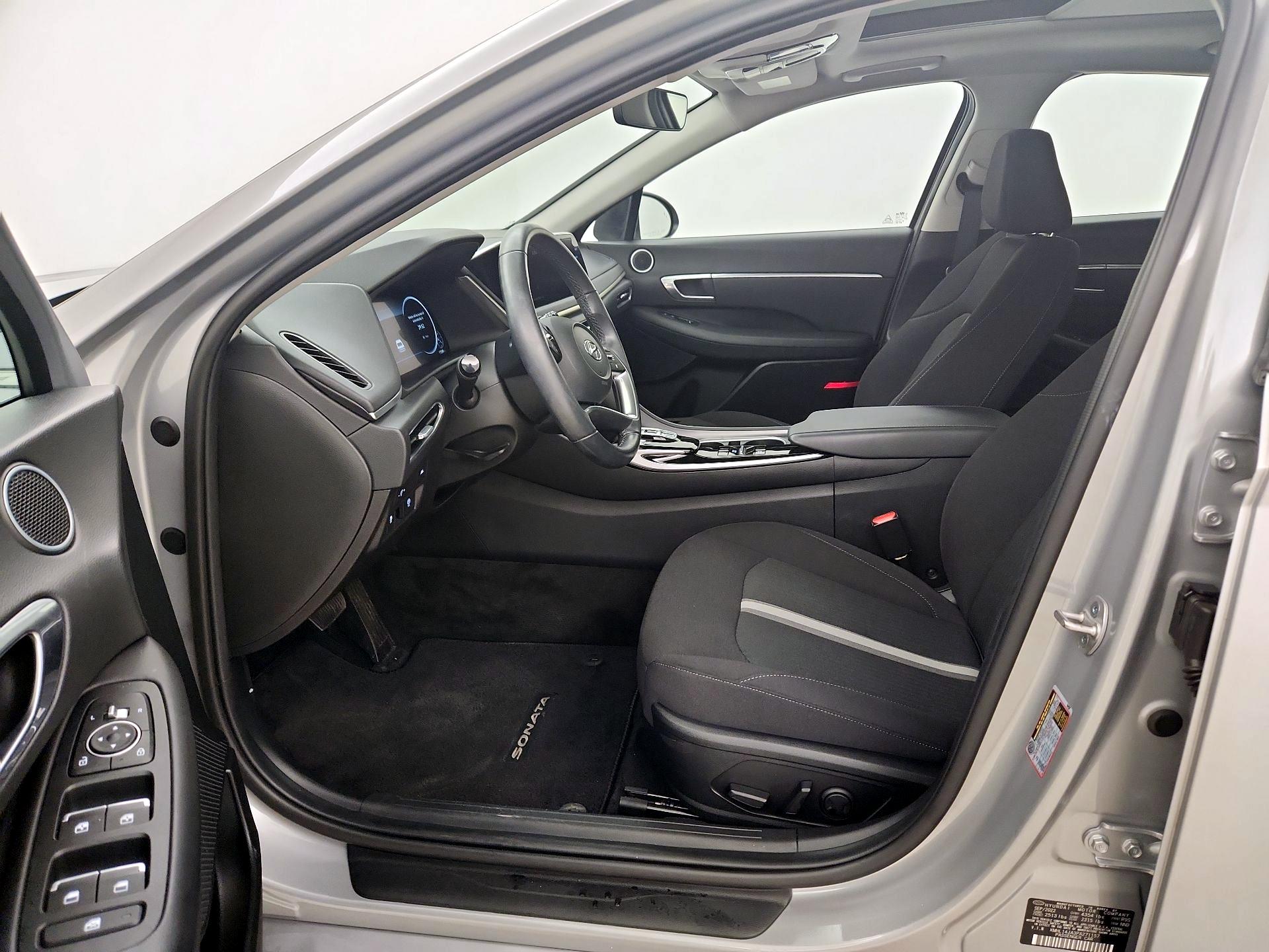 Thumbnail: 2023 Hyundai Sonata - 9